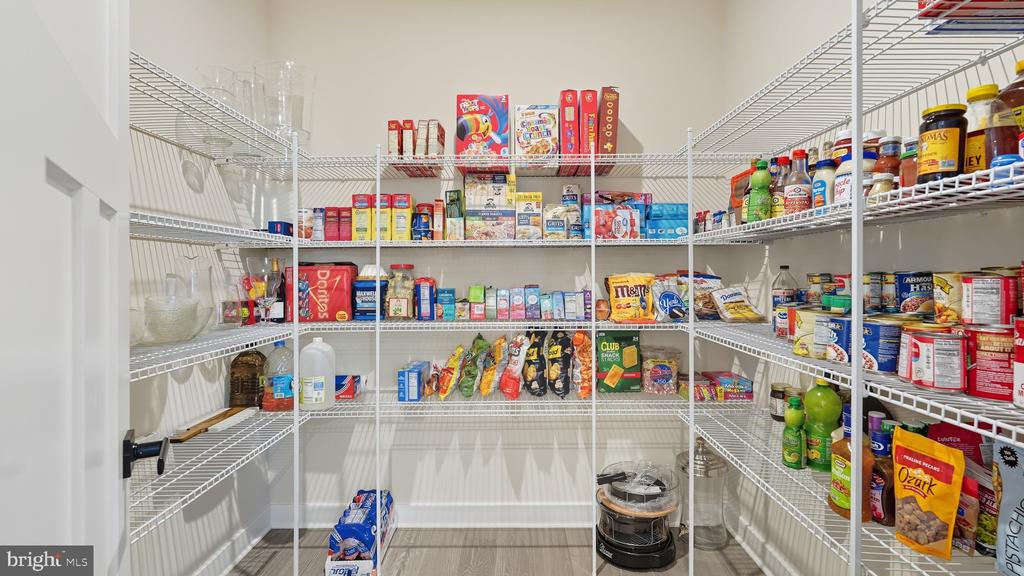 10706 GREEN LEAF RUN, SPOTSYLVANIA, Virginia 22551, 4 Bedrooms Bedrooms, ,4 BathroomsBathrooms,Residential,10706 GREEN LEAF RUN,VASP2041288 MLS # VASP2041288