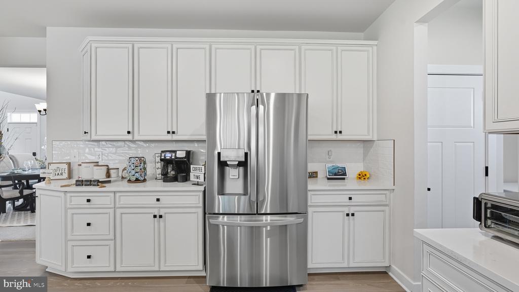 10706 GREEN LEAF RUN, SPOTSYLVANIA, Virginia 22551, 4 Bedrooms Bedrooms, ,4 BathroomsBathrooms,Residential,10706 GREEN LEAF RUN,VASP2041288 MLS # VASP2041288