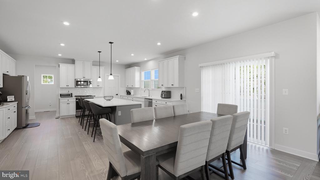 10706 GREEN LEAF RUN, SPOTSYLVANIA, Virginia 22551, 4 Bedrooms Bedrooms, ,4 BathroomsBathrooms,Residential,10706 GREEN LEAF RUN,VASP2041288 MLS # VASP2041288