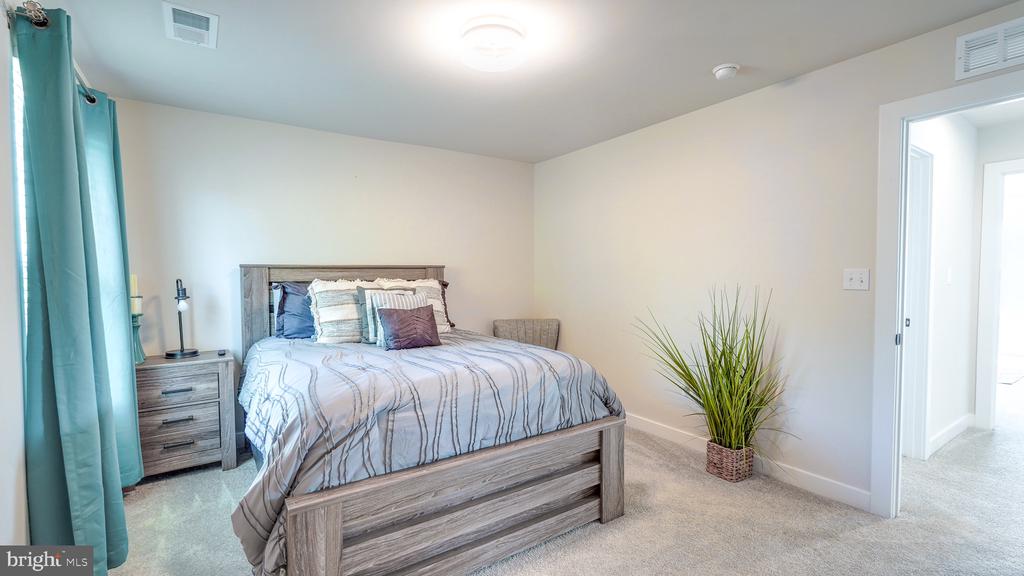 10706 GREEN LEAF RUN, SPOTSYLVANIA, Virginia 22551, 4 Bedrooms Bedrooms, ,4 BathroomsBathrooms,Residential,10706 GREEN LEAF RUN,VASP2041288 MLS # VASP2041288