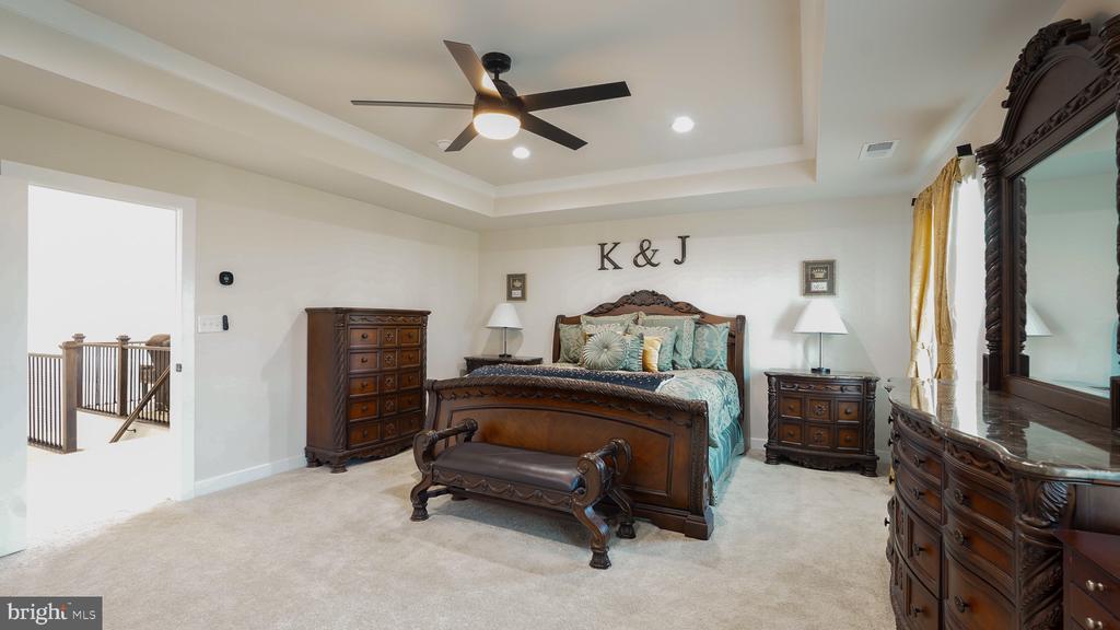 10706 GREEN LEAF RUN, SPOTSYLVANIA, Virginia 22551, 4 Bedrooms Bedrooms, ,4 BathroomsBathrooms,Residential,10706 GREEN LEAF RUN,VASP2041288 MLS # VASP2041288