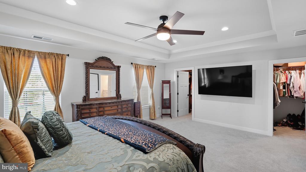 10706 GREEN LEAF RUN, SPOTSYLVANIA, Virginia 22551, 4 Bedrooms Bedrooms, ,4 BathroomsBathrooms,Residential,10706 GREEN LEAF RUN,VASP2041288 MLS # VASP2041288