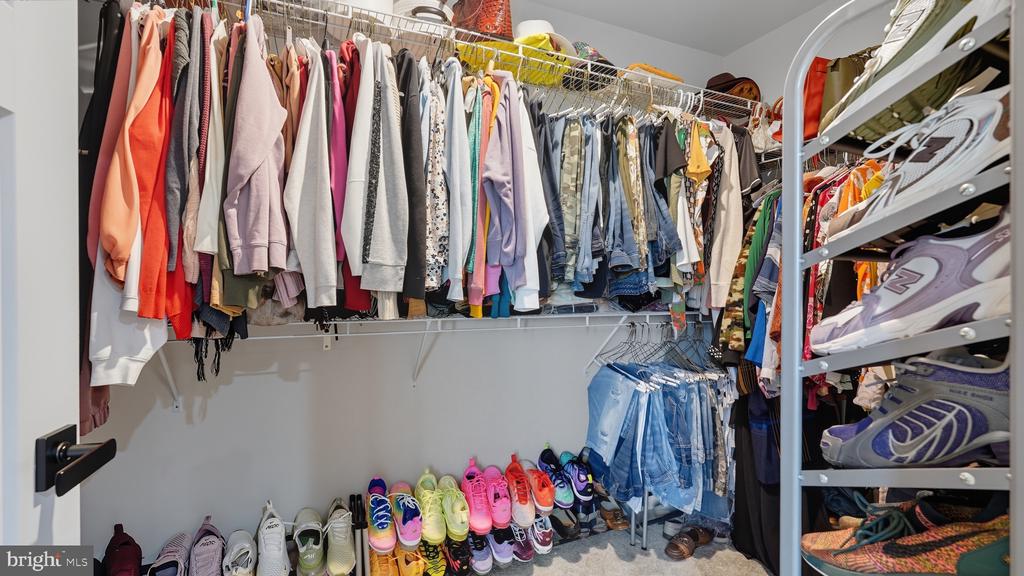 10706 GREEN LEAF RUN, SPOTSYLVANIA, Virginia 22551, 4 Bedrooms Bedrooms, ,4 BathroomsBathrooms,Residential,10706 GREEN LEAF RUN,VASP2041288 MLS # VASP2041288