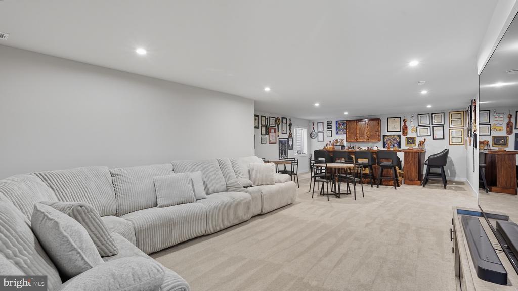 10706 GREEN LEAF RUN, SPOTSYLVANIA, Virginia 22551, 4 Bedrooms Bedrooms, ,4 BathroomsBathrooms,Residential,10706 GREEN LEAF RUN,VASP2041288 MLS # VASP2041288