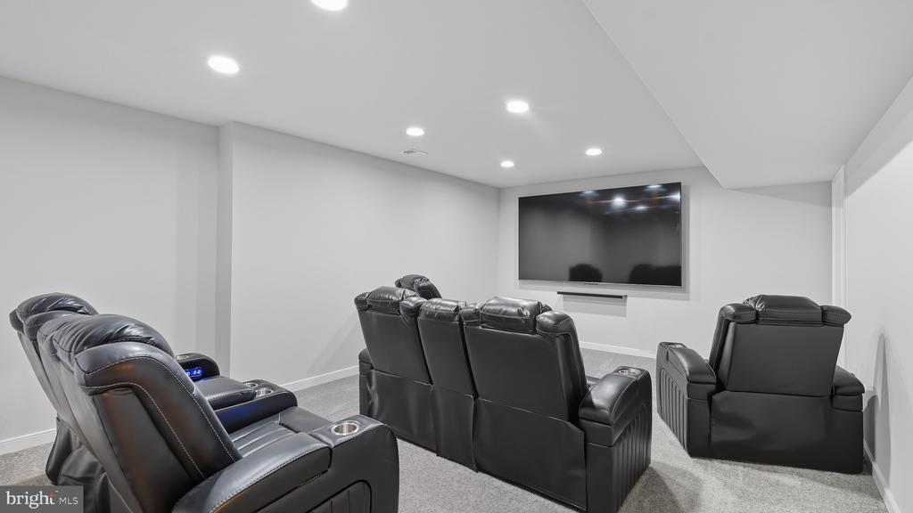 10706 GREEN LEAF RUN, SPOTSYLVANIA, Virginia 22551, 4 Bedrooms Bedrooms, ,4 BathroomsBathrooms,Residential,10706 GREEN LEAF RUN,VASP2041288 MLS # VASP2041288