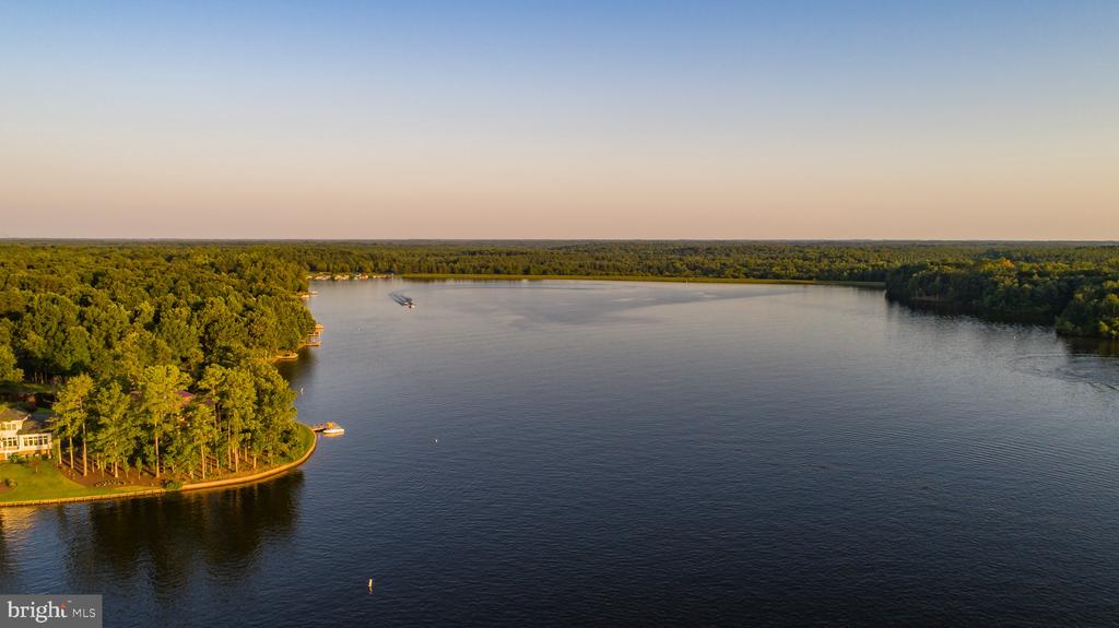 10706 GREEN LEAF RUN, SPOTSYLVANIA, Virginia 22551, 4 Bedrooms Bedrooms, ,4 BathroomsBathrooms,Residential,10706 GREEN LEAF RUN,VASP2041288 MLS # VASP2041288