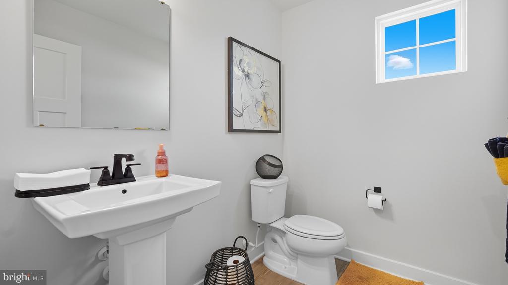 10706 GREEN LEAF RUN, SPOTSYLVANIA, Virginia 22551, 4 Bedrooms Bedrooms, ,4 BathroomsBathrooms,Residential,10706 GREEN LEAF RUN,VASP2041288 MLS # VASP2041288