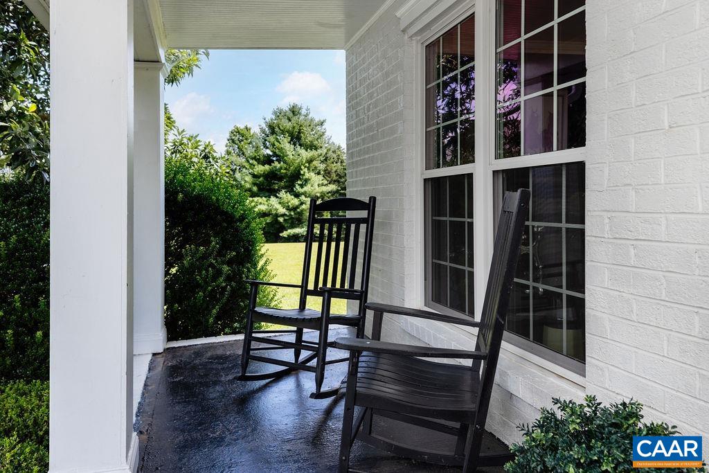 23 LOOKAWAY HILLS DR, AFTON, Virginia 22920, 5 Bedrooms Bedrooms, ,3 BathroomsBathrooms,Residential,23 LOOKAWAY HILLS DR,674039 MLS # 674039