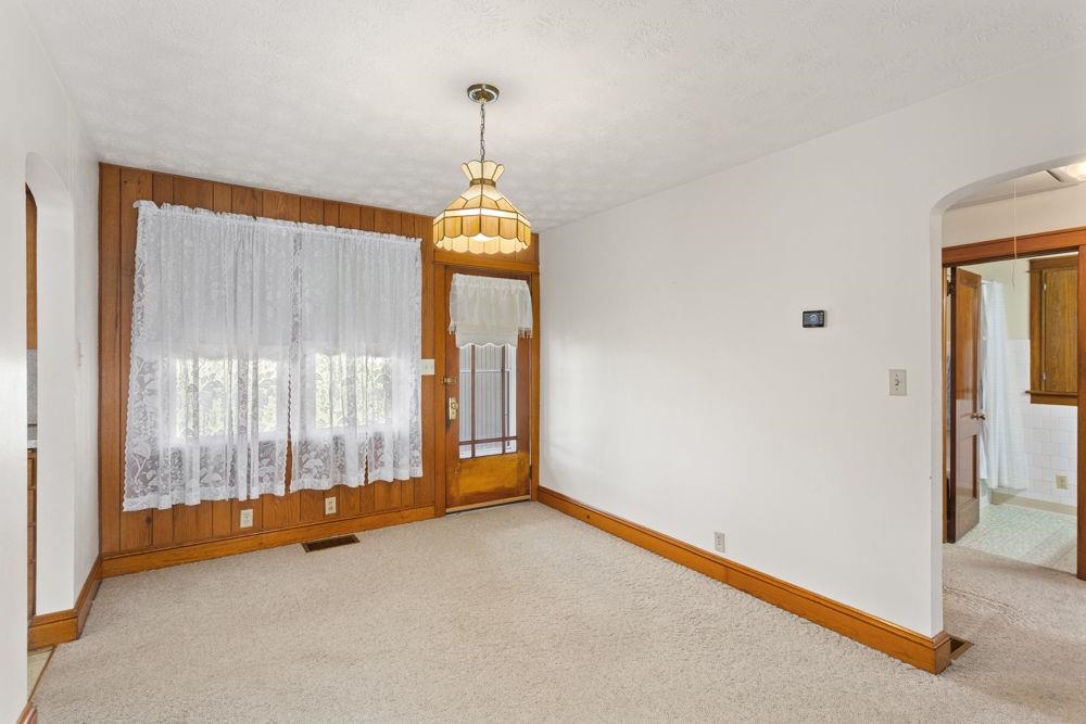 8635 NORTH VALLEY PIKE, ROCKINGHAM, Virginia 22802, 3 Bedrooms Bedrooms, ,1 BathroomBathrooms,Residential,8635 NORTH VALLEY PIKE,674908 MLS # 674908