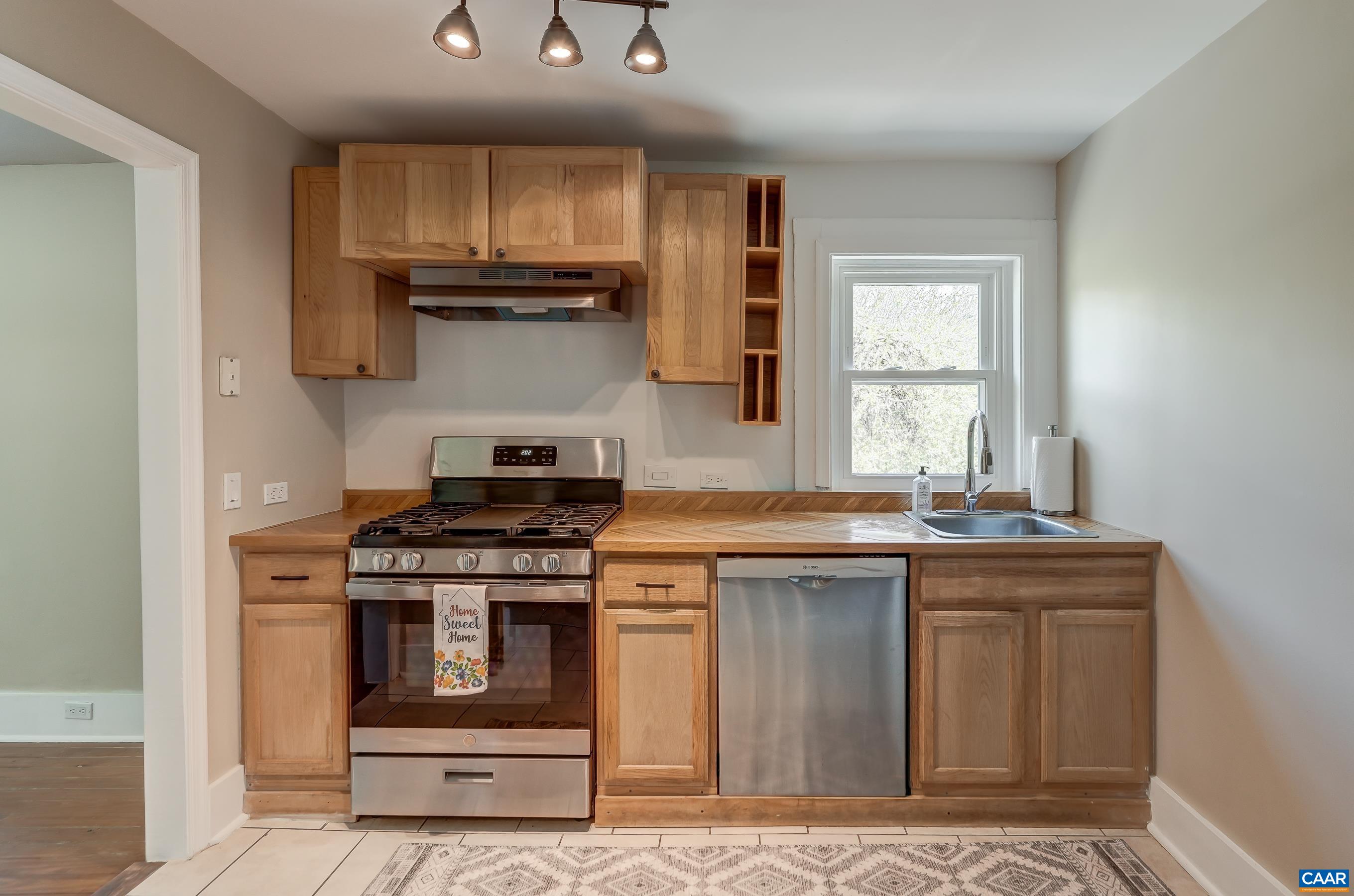 4229 EARLYSVILLE RD, EARLYSVILLE, Virginia 22936, 3 Bedrooms Bedrooms, ,2 BathroomsBathrooms,Residential,4229 EARLYSVILLE RD,676098 MLS # 676098