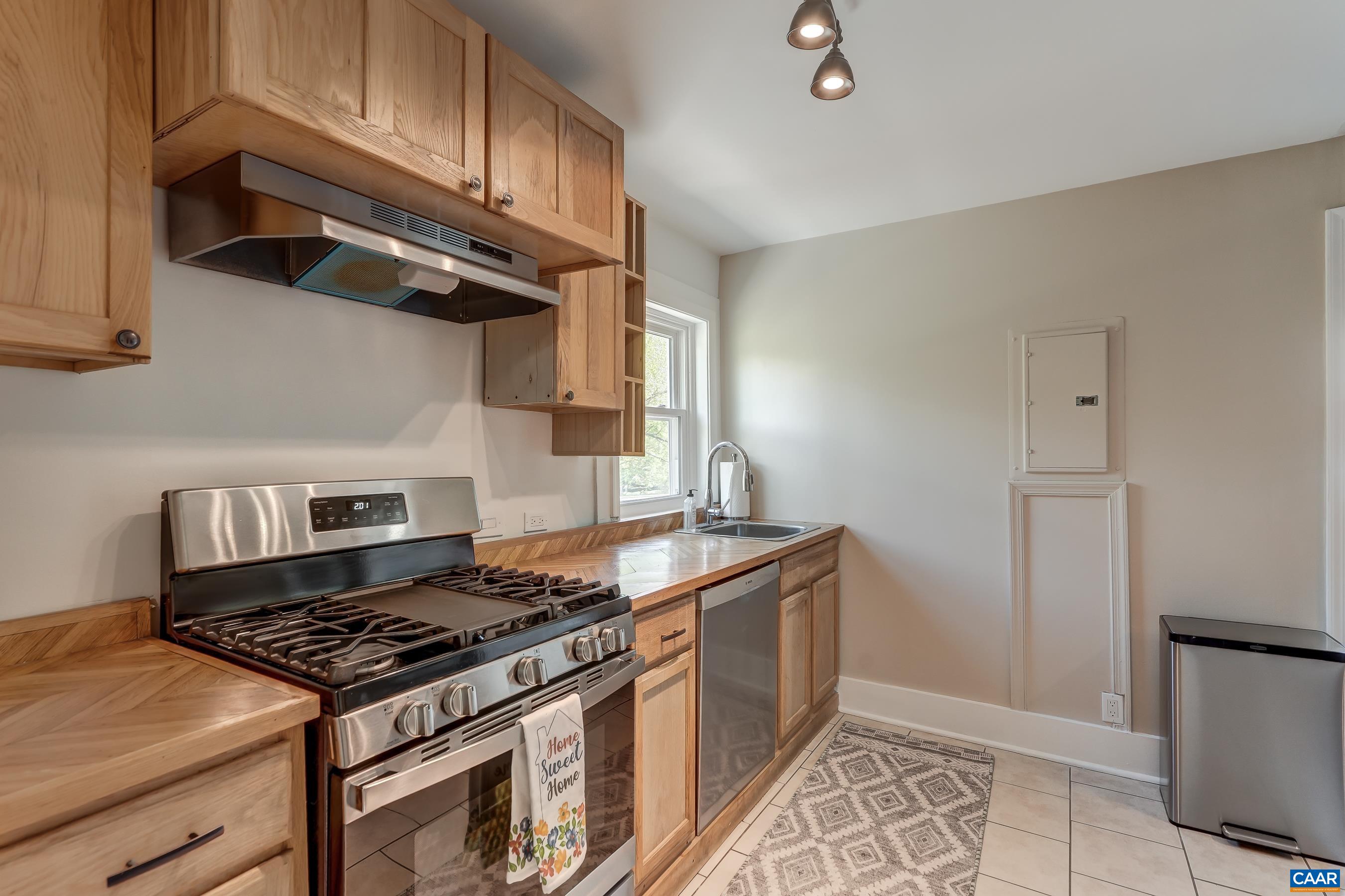 4229 EARLYSVILLE RD, EARLYSVILLE, Virginia 22936, 3 Bedrooms Bedrooms, ,2 BathroomsBathrooms,Residential,4229 EARLYSVILLE RD,676098 MLS # 676098