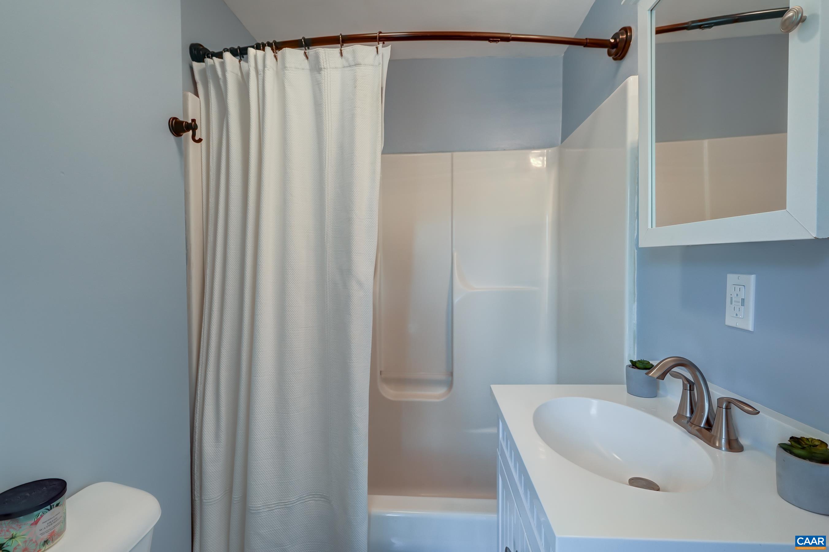 4229 EARLYSVILLE RD, EARLYSVILLE, Virginia 22936, 3 Bedrooms Bedrooms, ,2 BathroomsBathrooms,Residential,4229 EARLYSVILLE RD,676098 MLS # 676098