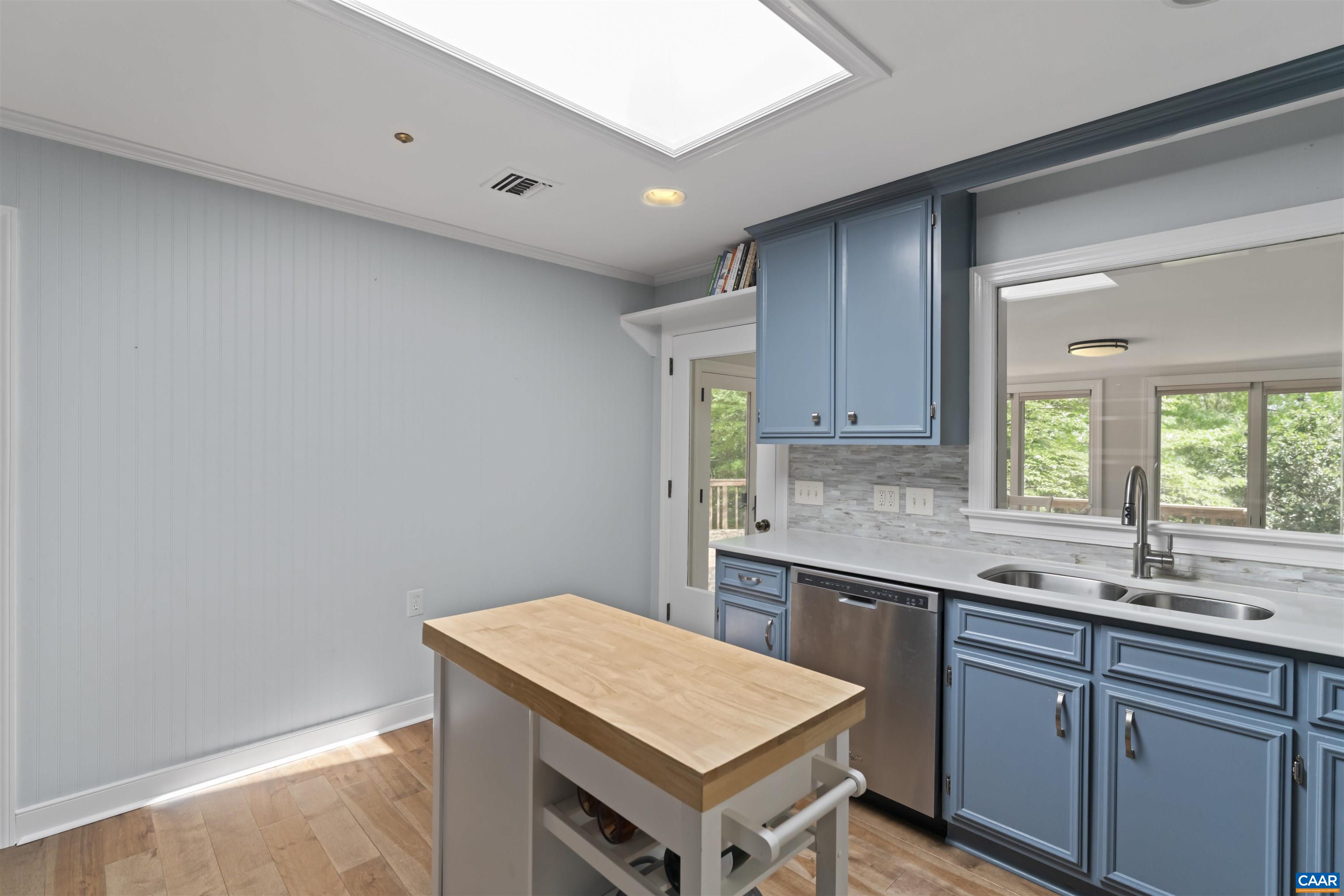 102 WESTMINSTER RD, CHARLOTTESVILLE, Virginia 22901, 5 Bedrooms Bedrooms, ,3 BathroomsBathrooms,Residential,102 WESTMINSTER RD,676109 MLS # 676109