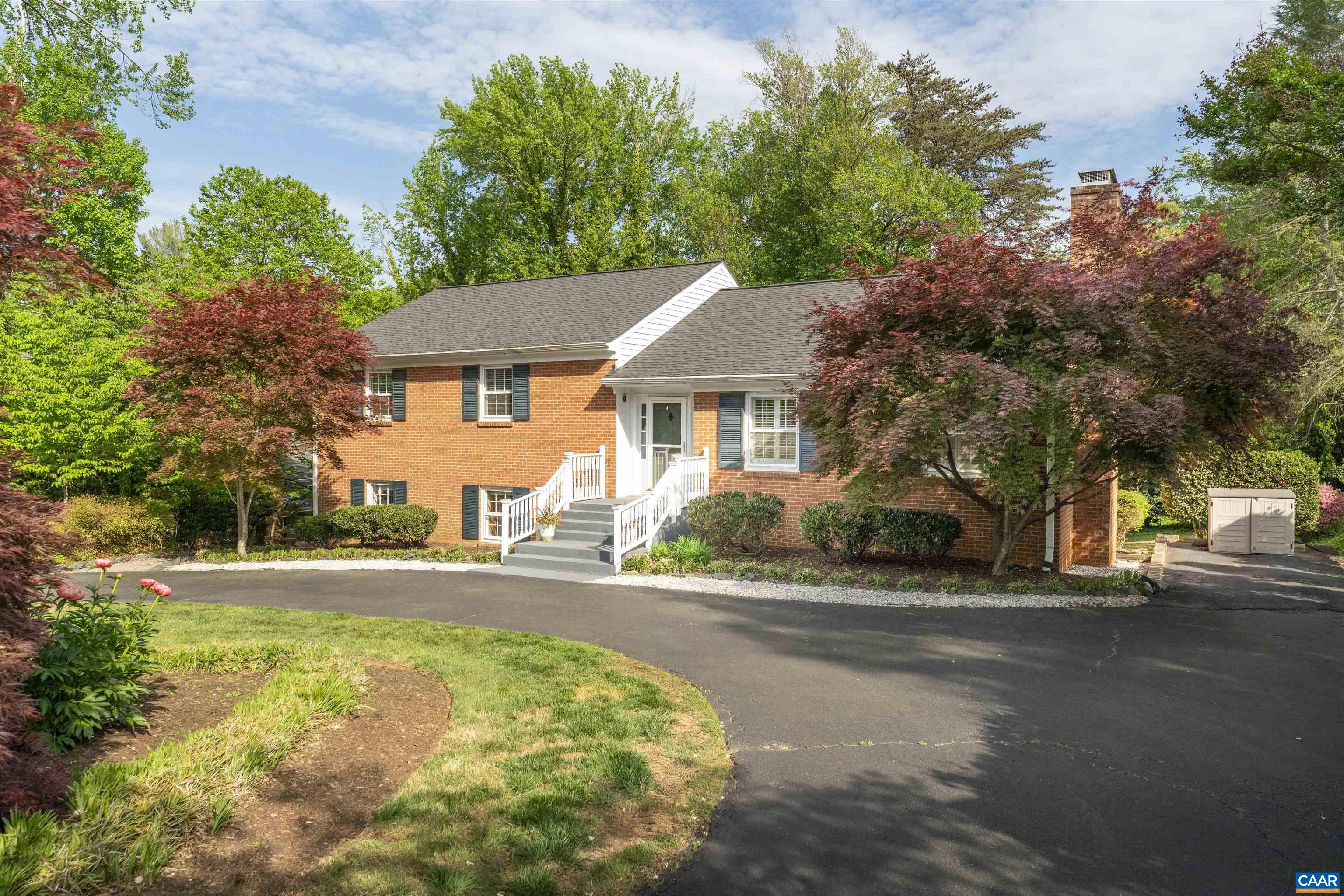 102 WESTMINSTER RD, CHARLOTTESVILLE, Virginia 22901, 5 Bedrooms Bedrooms, ,3 BathroomsBathrooms,Residential,102 WESTMINSTER RD,676109 MLS # 676109