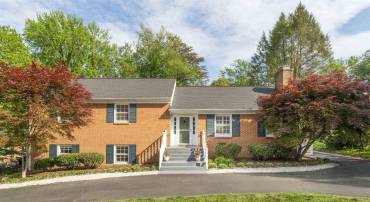 102 WESTMINSTER RD, CHARLOTTESVILLE, Virginia 22901, 5 Bedrooms Bedrooms, ,3 BathroomsBathrooms,Residential,102 WESTMINSTER RD,676109 MLS # 676109