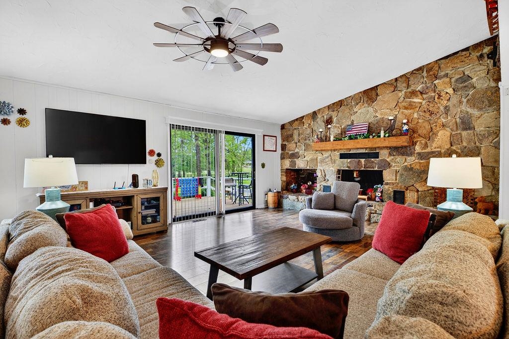 1401 LADD RD, WAYNESBORO, Virginia 22980, 3 Bedrooms Bedrooms, ,2 BathroomsBathrooms,Residential,1401 LADD RD,676222 MLS # 676222