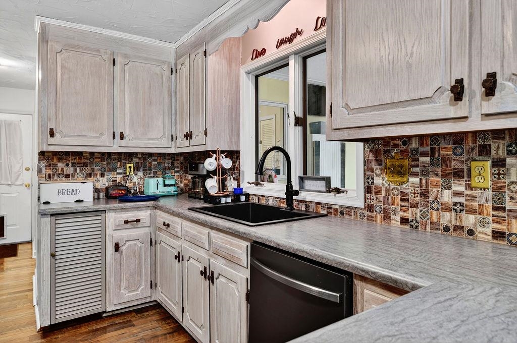 1401 LADD RD, WAYNESBORO, Virginia 22980, 3 Bedrooms Bedrooms, ,2 BathroomsBathrooms,Residential,1401 LADD RD,676222 MLS # 676222