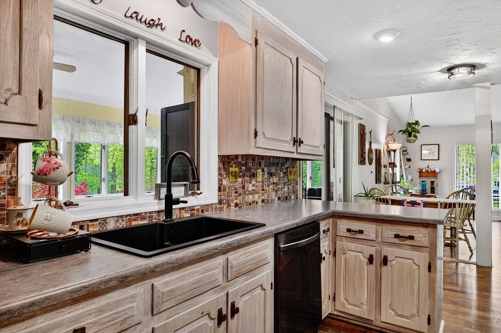 1401 LADD RD, WAYNESBORO, Virginia 22980, 3 Bedrooms Bedrooms, ,2 BathroomsBathrooms,Residential,1401 LADD RD,676222 MLS # 676222