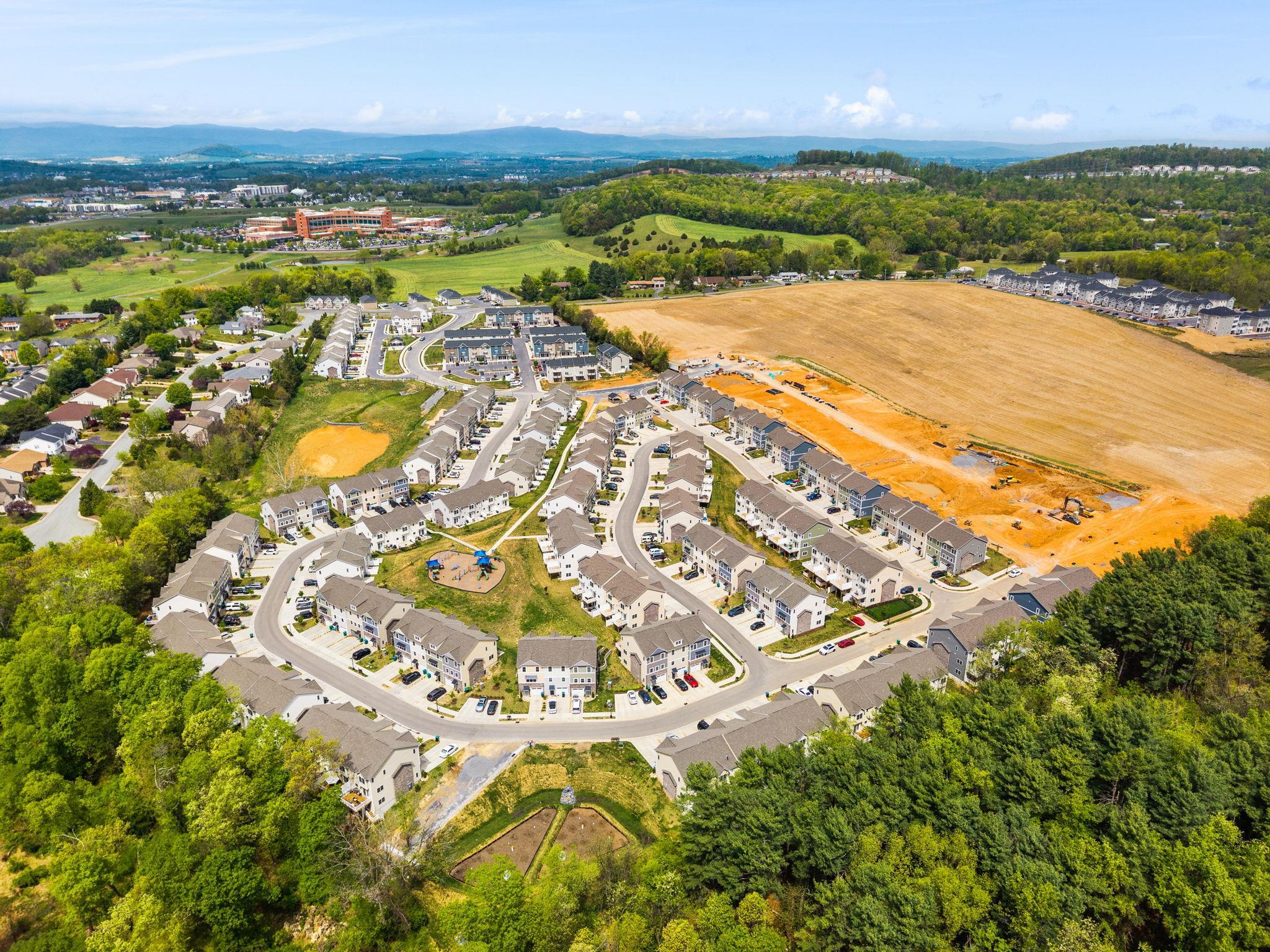 1553 PALOMINO TRL, ROCKINGHAM, Virginia 22801, 4 Bedrooms Bedrooms, ,3 BathroomsBathrooms,Residential,1553 PALOMINO TRL,676223 MLS # 676223