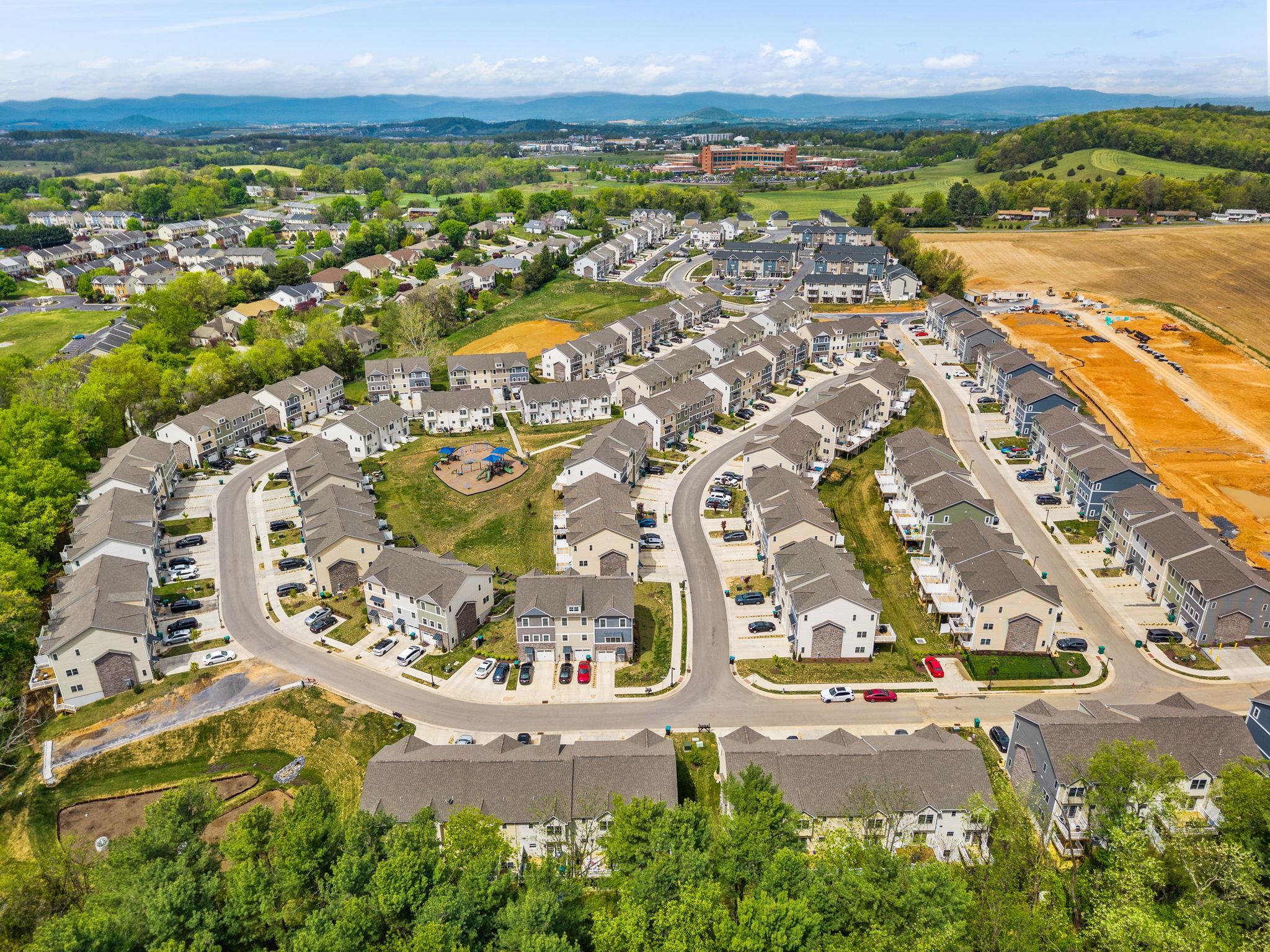 1553 PALOMINO TRL, ROCKINGHAM, Virginia 22801, 4 Bedrooms Bedrooms, ,3 BathroomsBathrooms,Residential,1553 PALOMINO TRL,676223 MLS # 676223