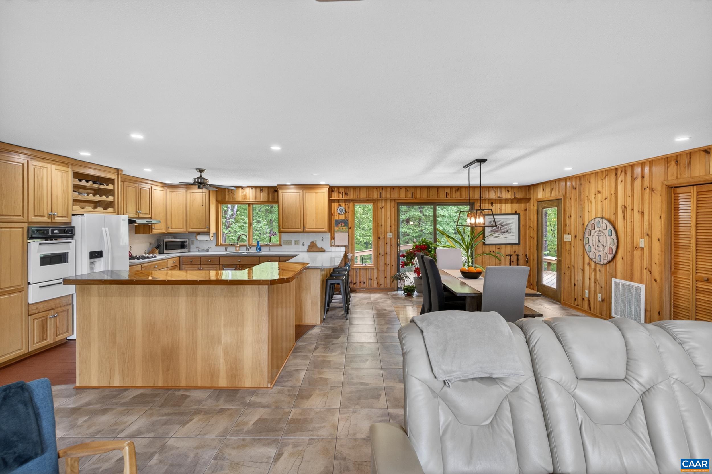 141 CRADON HILL LN, AMHERST, Virginia 24521, 3 Bedrooms Bedrooms, ,3 BathroomsBathrooms,Residential,141 CRADON HILL LN,676224 MLS # 676224