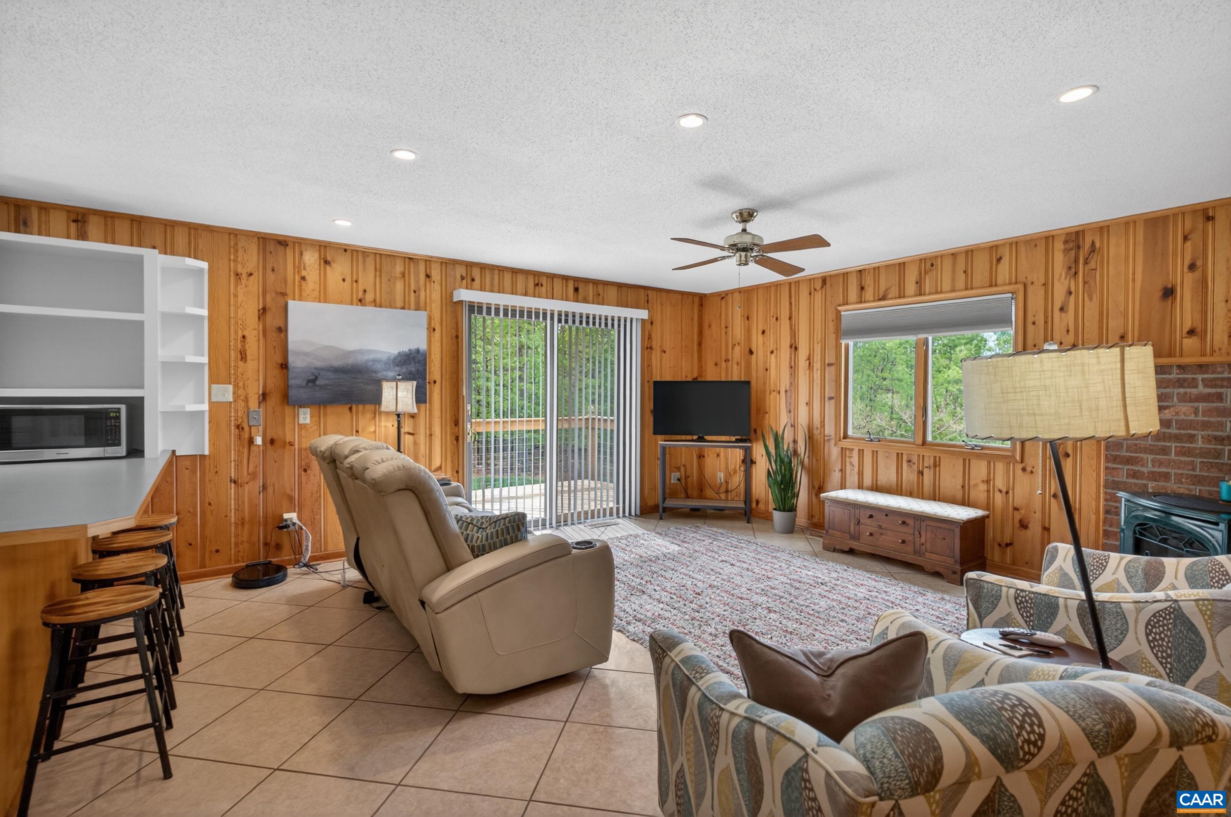 141 CRADON HILL LN, AMHERST, Virginia 24521, 3 Bedrooms Bedrooms, ,3 BathroomsBathrooms,Residential,141 CRADON HILL LN,676224 MLS # 676224