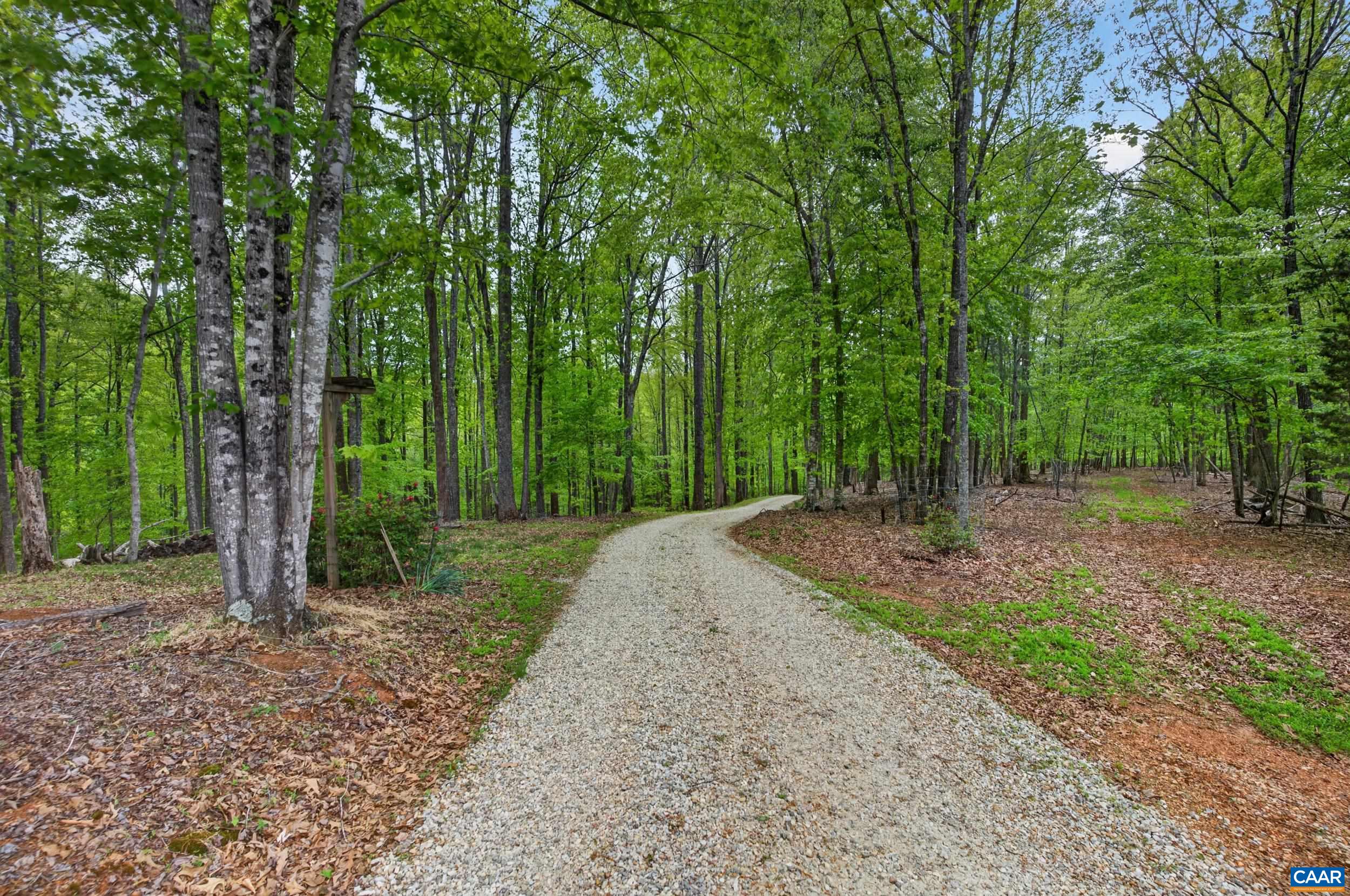 141 CRADON HILL LN, AMHERST, Virginia 24521, 3 Bedrooms Bedrooms, ,3 BathroomsBathrooms,Residential,141 CRADON HILL LN,676224 MLS # 676224