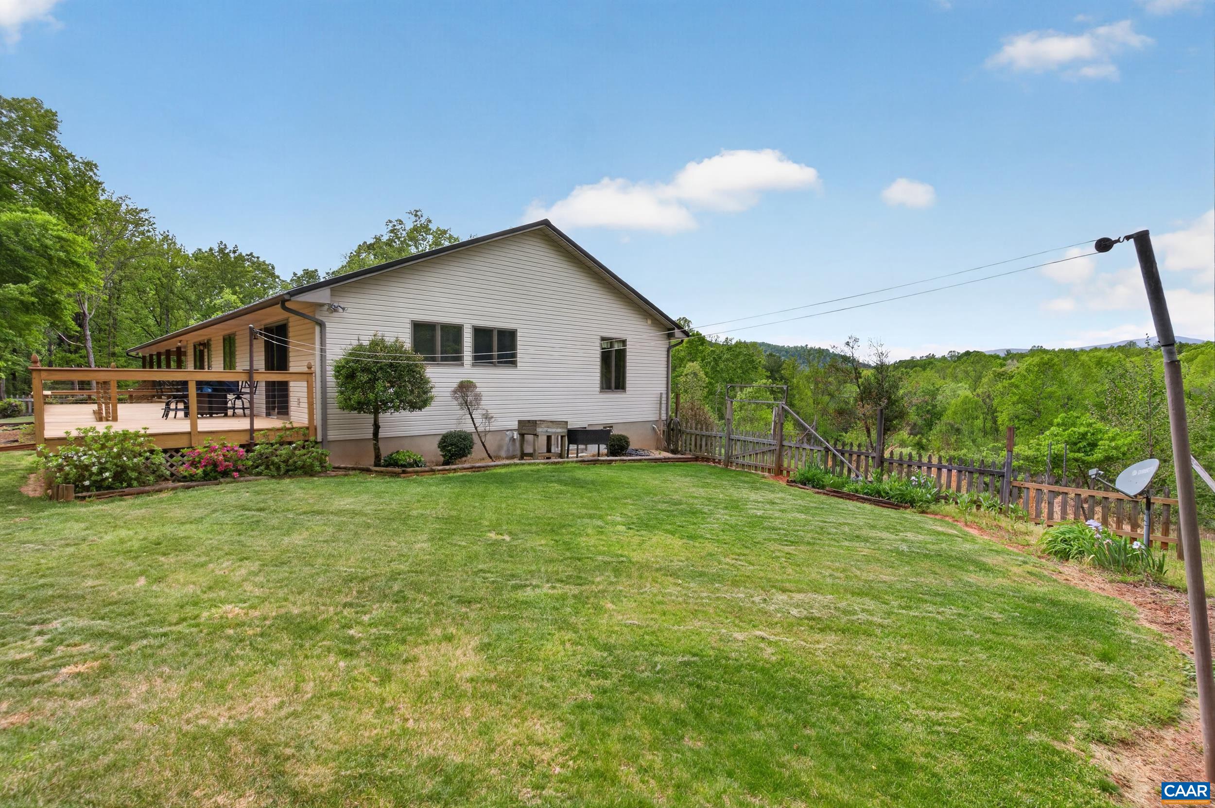 141 CRADON HILL LN, AMHERST, Virginia 24521, 3 Bedrooms Bedrooms, ,3 BathroomsBathrooms,Residential,141 CRADON HILL LN,676224 MLS # 676224