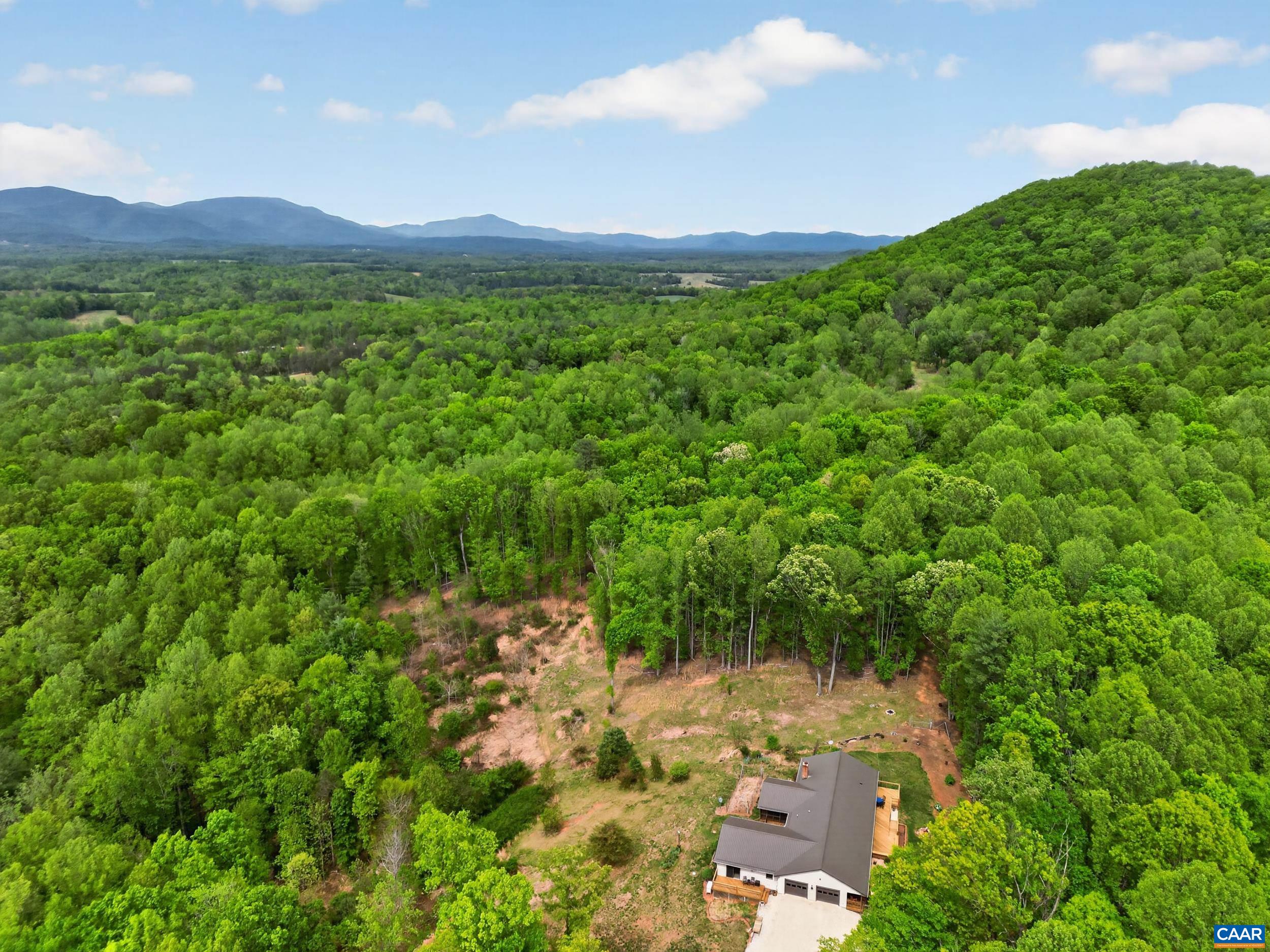 141 CRADON HILL LN, AMHERST, Virginia 24521, 3 Bedrooms Bedrooms, ,3 BathroomsBathrooms,Residential,141 CRADON HILL LN,676224 MLS # 676224