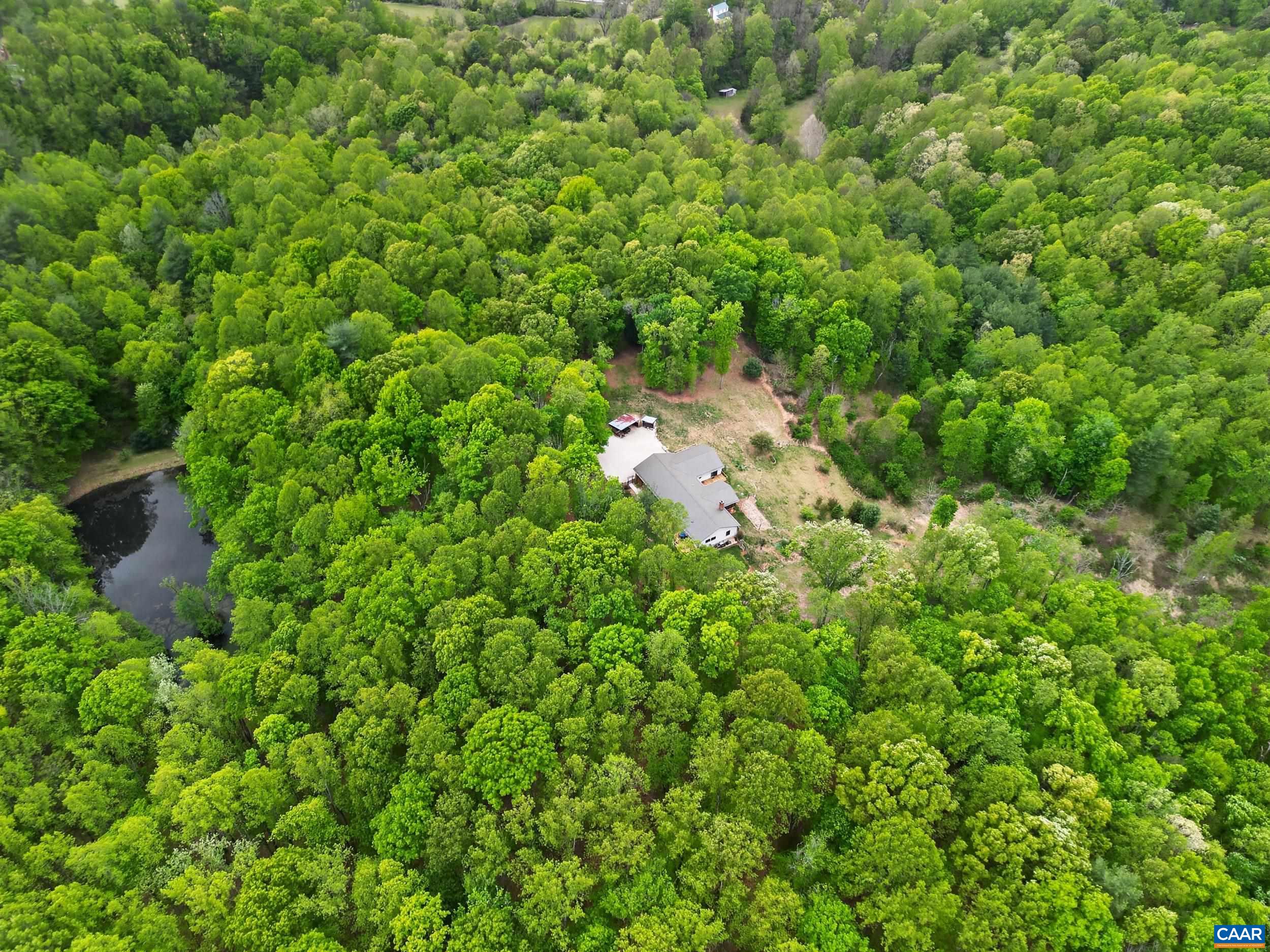 141 CRADON HILL LN, AMHERST, Virginia 24521, 3 Bedrooms Bedrooms, ,3 BathroomsBathrooms,Residential,141 CRADON HILL LN,676224 MLS # 676224