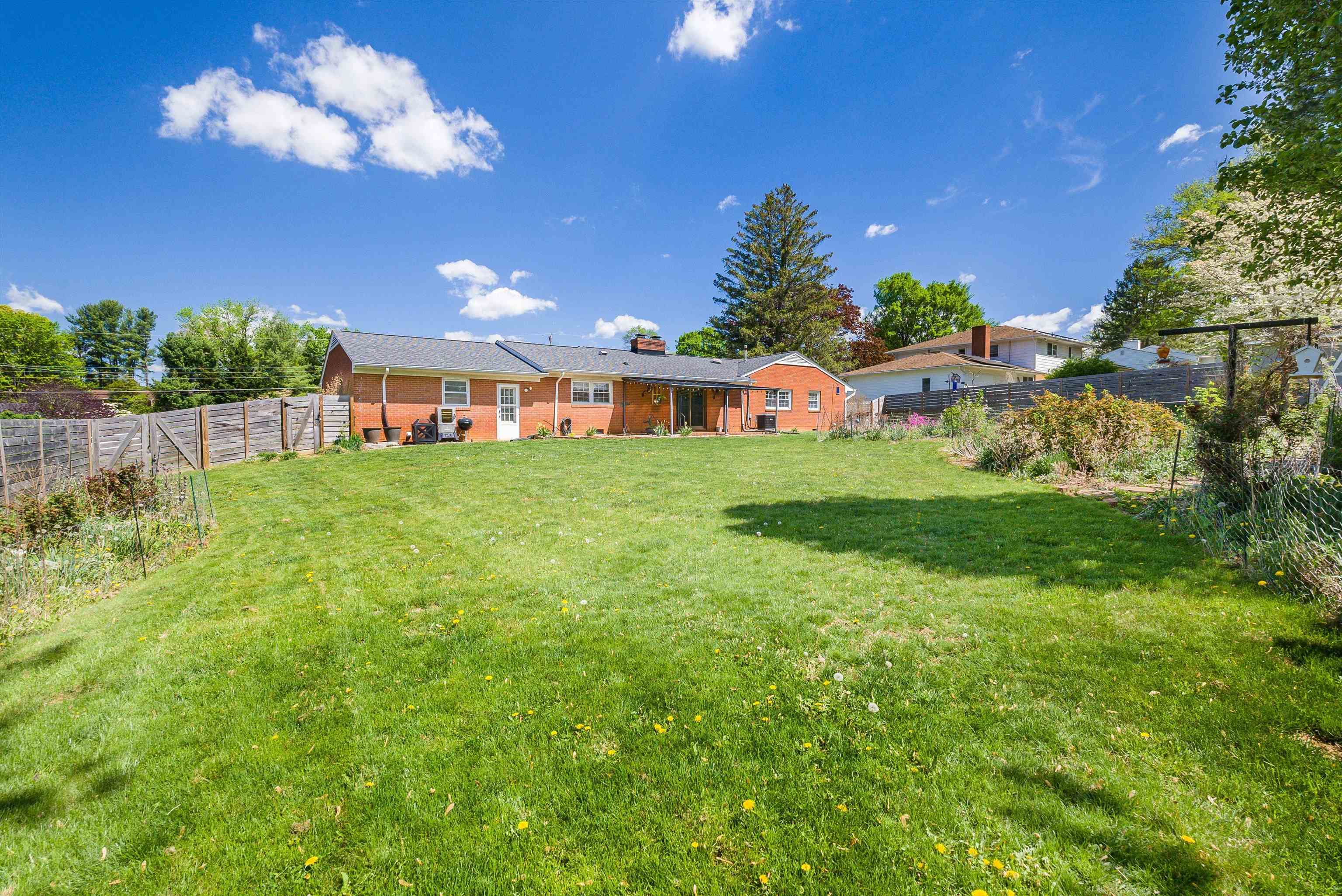 846 KENT RD, WAYNESBORO, Virginia 22980, 3 Bedrooms Bedrooms, ,2 BathroomsBathrooms,Residential,846 KENT RD,676226 MLS # 676226