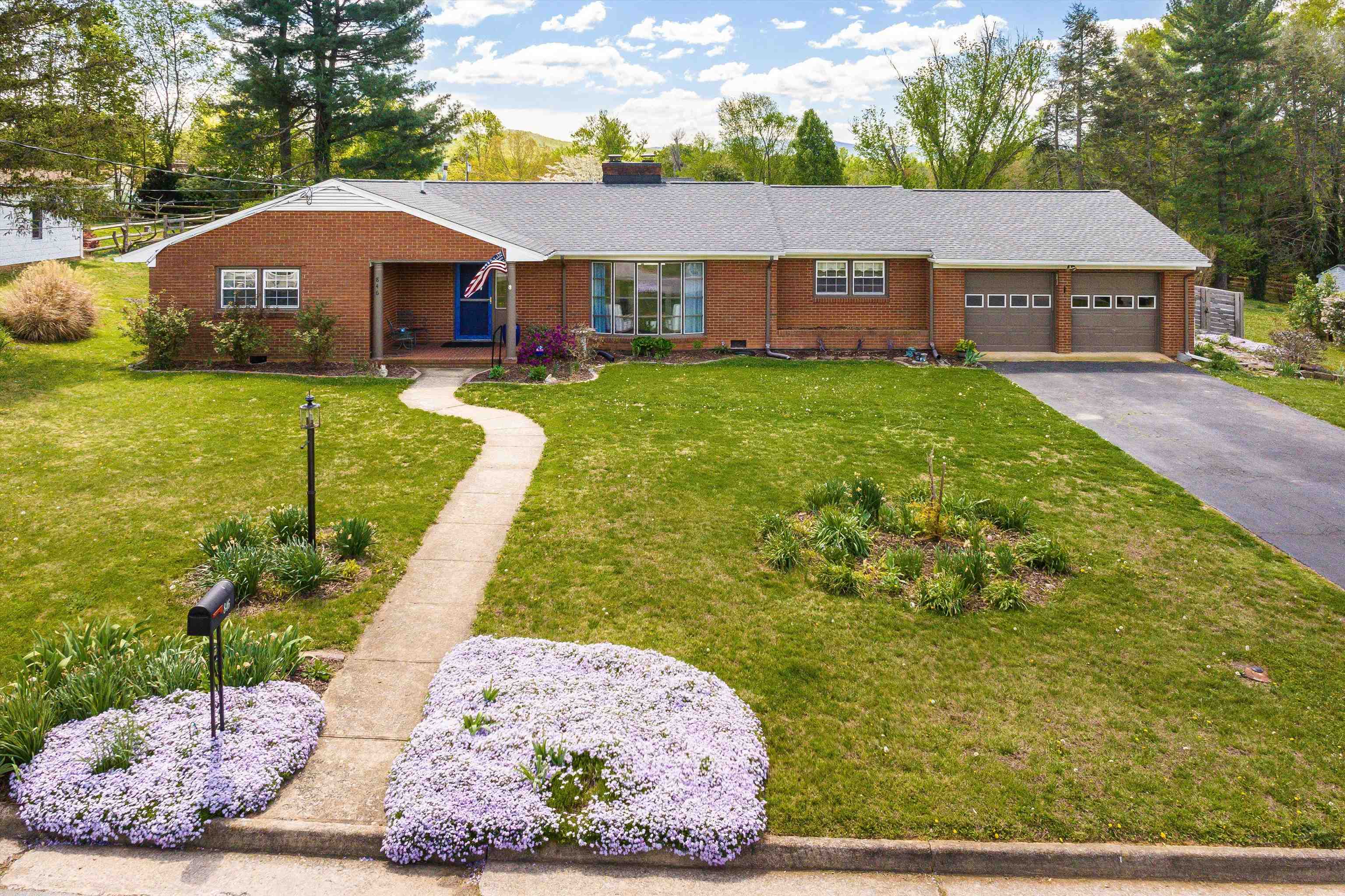 846 KENT RD, WAYNESBORO, Virginia 22980, 3 Bedrooms Bedrooms, ,2 BathroomsBathrooms,Residential,846 KENT RD,676226 MLS # 676226