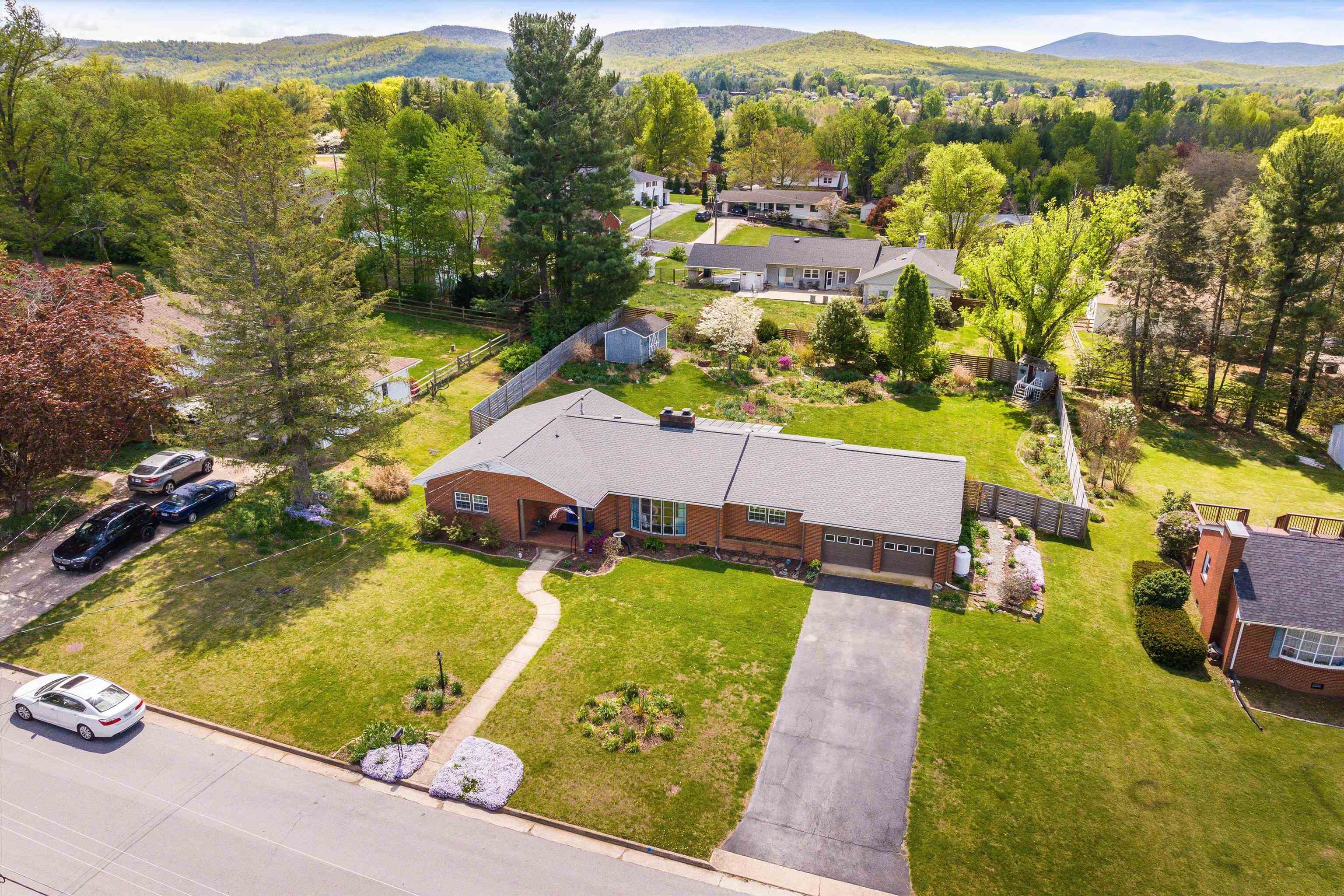 846 KENT RD, WAYNESBORO, Virginia 22980, 3 Bedrooms Bedrooms, ,2 BathroomsBathrooms,Residential,846 KENT RD,676226 MLS # 676226