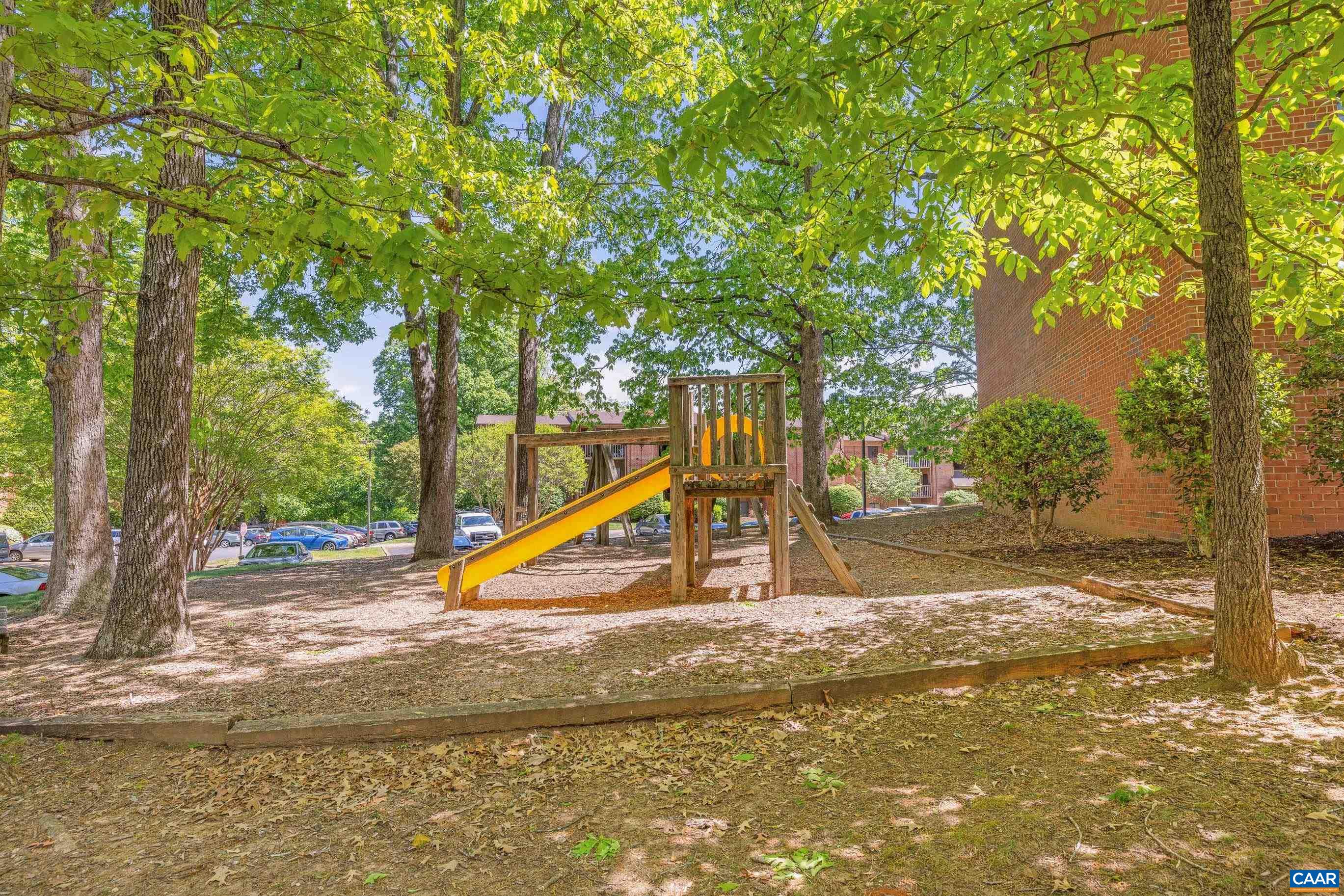 103 TURTLE CREEK RD, CHARLOTTESVILLE, Virginia 22901, 2 Bedrooms Bedrooms, ,2 BathroomsBathrooms,Residential,103 TURTLE CREEK RD,676227 MLS # 676227