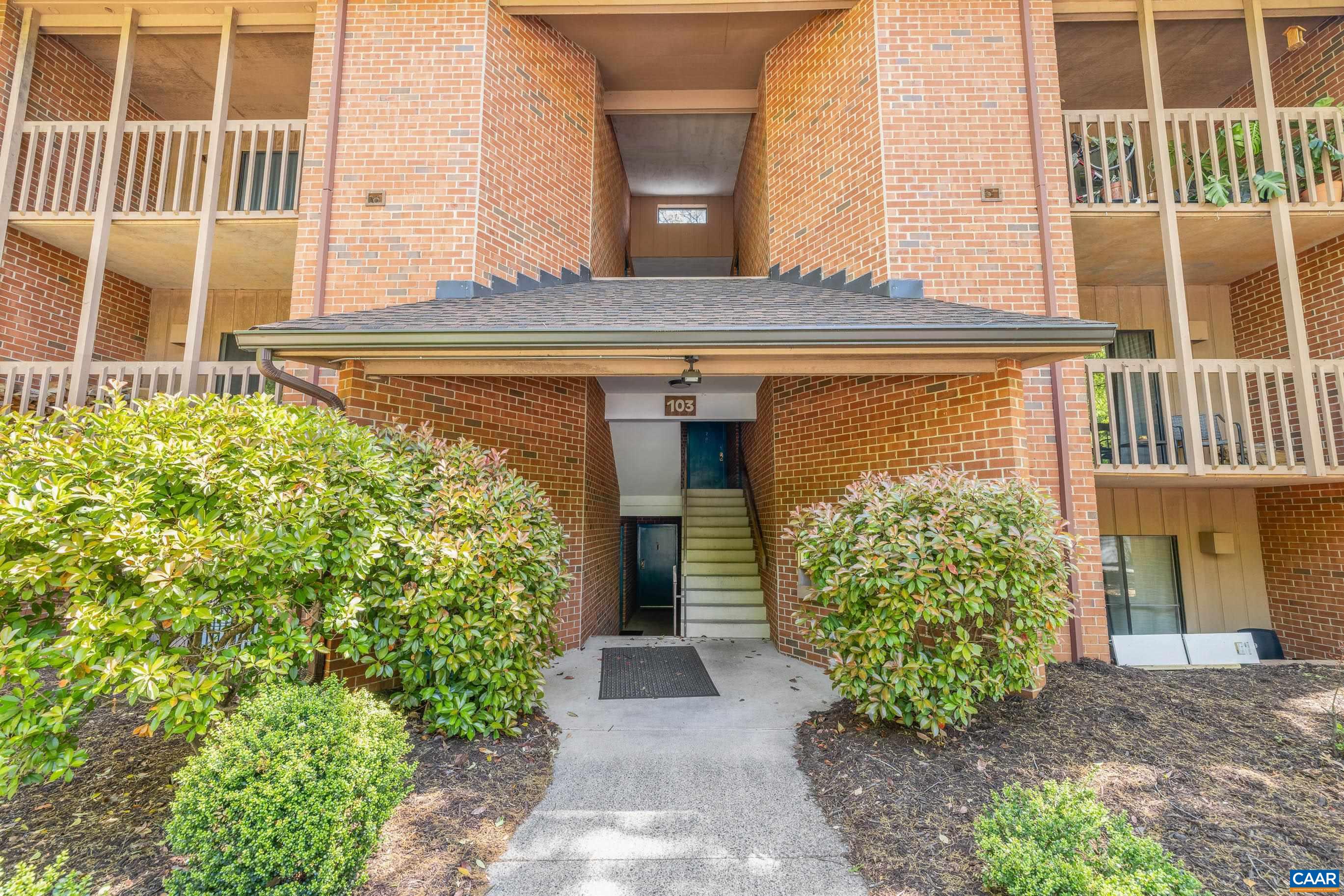 103 TURTLE CREEK RD, CHARLOTTESVILLE, Virginia 22901, 2 Bedrooms Bedrooms, ,2 BathroomsBathrooms,Residential,103 TURTLE CREEK RD,676227 MLS # 676227