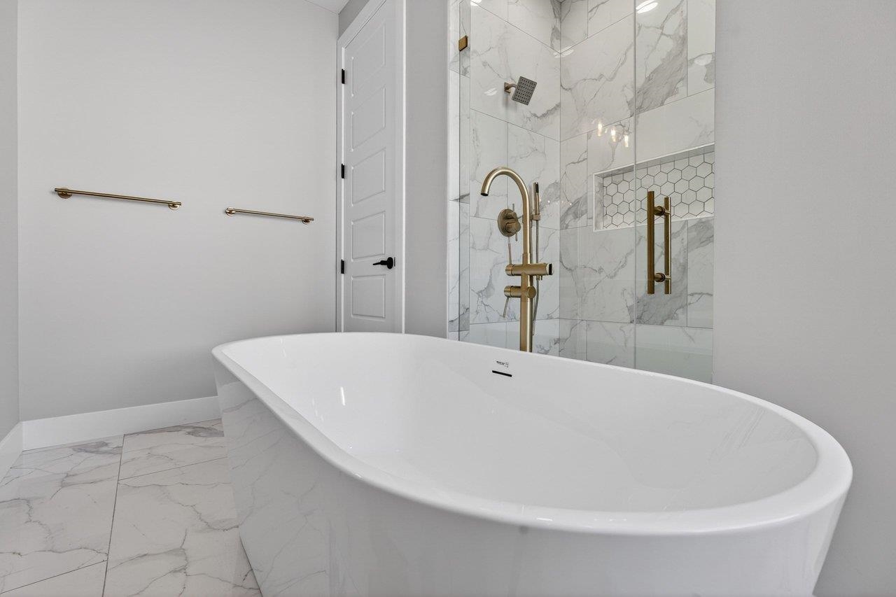 10310 DALMATIAN DR, MCGAHEYSVILLE, Virginia 22840, 4 Bedrooms Bedrooms, ,2 BathroomsBathrooms,Residential,10310 DALMATIAN DR,676230 MLS # 676230