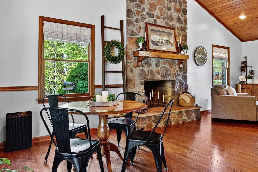 576 VINEGAR HILL RD, CHURCHVILLE, Virginia 24421, 3 Bedrooms Bedrooms, ,2 BathroomsBathrooms,Residential,576 VINEGAR HILL RD,676234 MLS # 676234