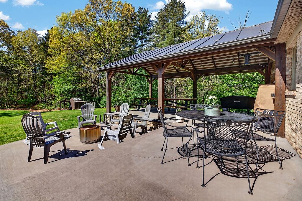 576 VINEGAR HILL RD, CHURCHVILLE, Virginia 24421, 3 Bedrooms Bedrooms, ,2 BathroomsBathrooms,Residential,576 VINEGAR HILL RD,676234 MLS # 676234