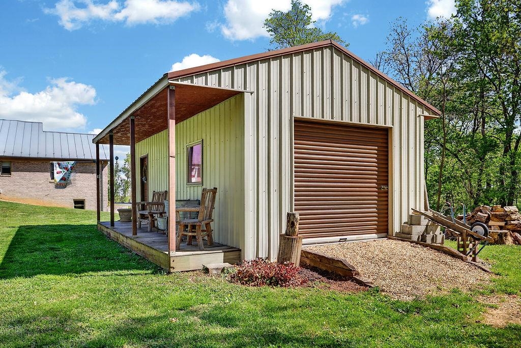 576 VINEGAR HILL RD, CHURCHVILLE, Virginia 24421, 3 Bedrooms Bedrooms, ,2 BathroomsBathrooms,Residential,576 VINEGAR HILL RD,676234 MLS # 676234