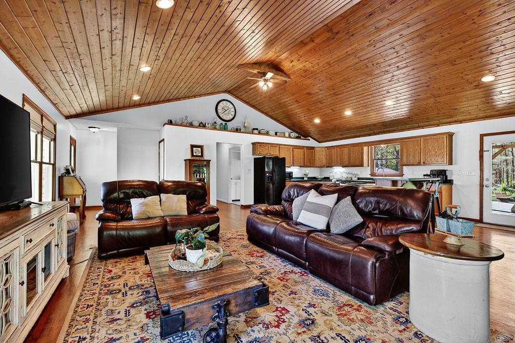 576 VINEGAR HILL RD, CHURCHVILLE, Virginia 24421, 3 Bedrooms Bedrooms, ,2 BathroomsBathrooms,Residential,576 VINEGAR HILL RD,676234 MLS # 676234