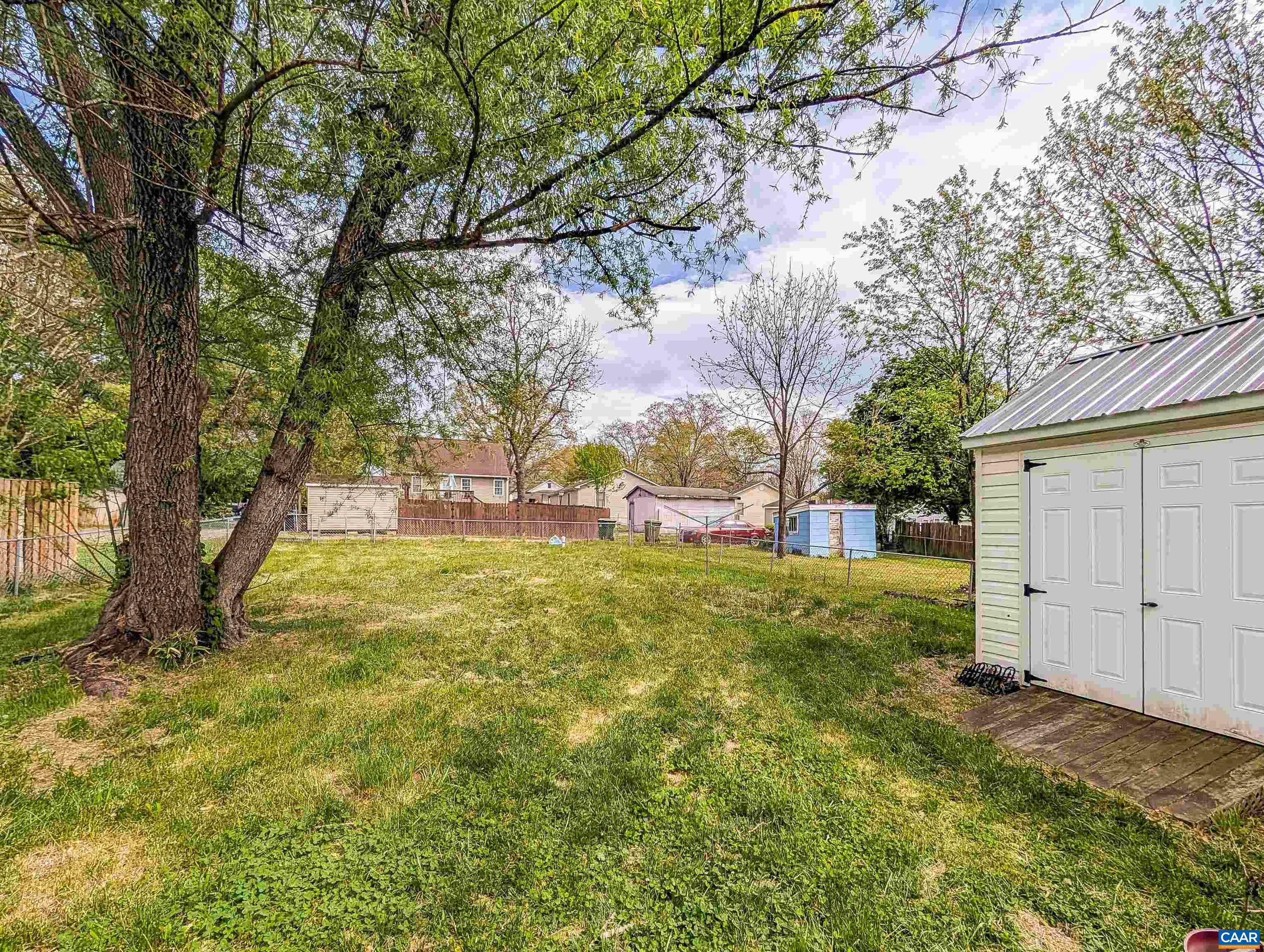 944 N FOREST AVE, WAYNESBORO, Virginia 22980, 3 Bedrooms Bedrooms, ,1 BathroomBathrooms,Residential,944 N FOREST AVE,676238 MLS # 676238