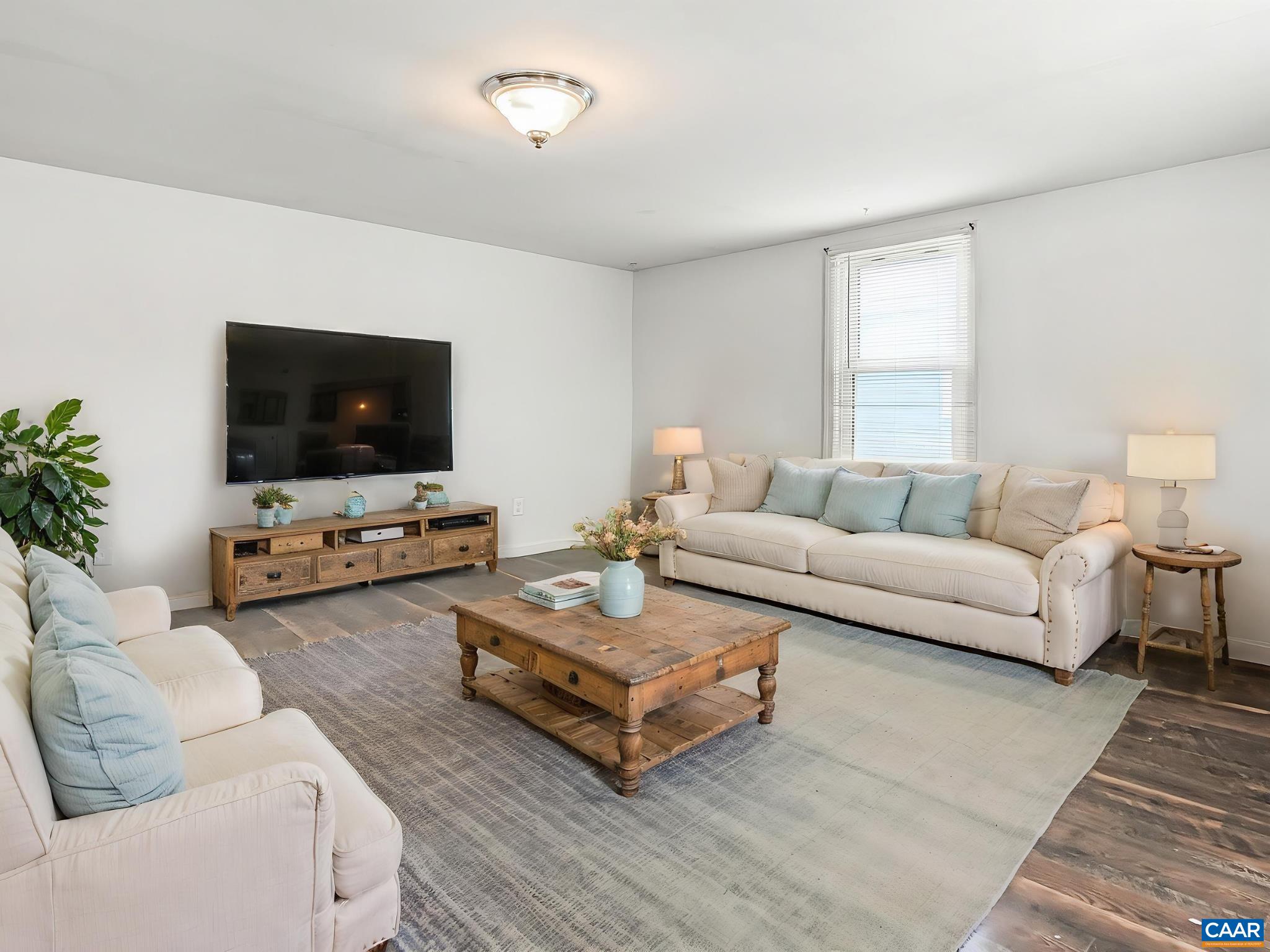 944 N FOREST AVE, WAYNESBORO, Virginia 22980, 3 Bedrooms Bedrooms, ,1 BathroomBathrooms,Residential,944 N FOREST AVE,676238 MLS # 676238