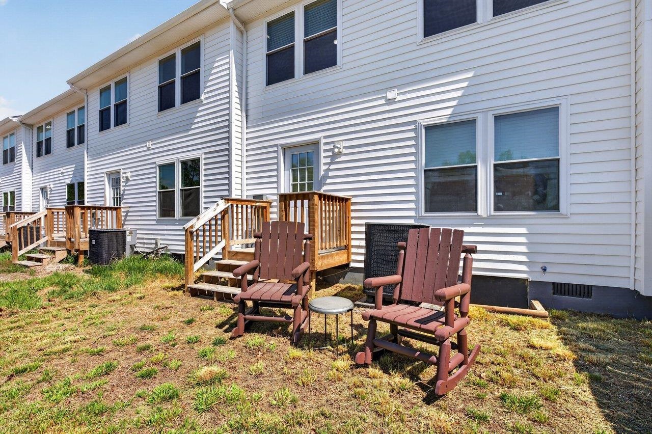 117 21ST ST, GROTTOES, Virginia 24441, 3 Bedrooms Bedrooms, ,2 BathroomsBathrooms,Residential,117 21ST ST,676240 MLS # 676240