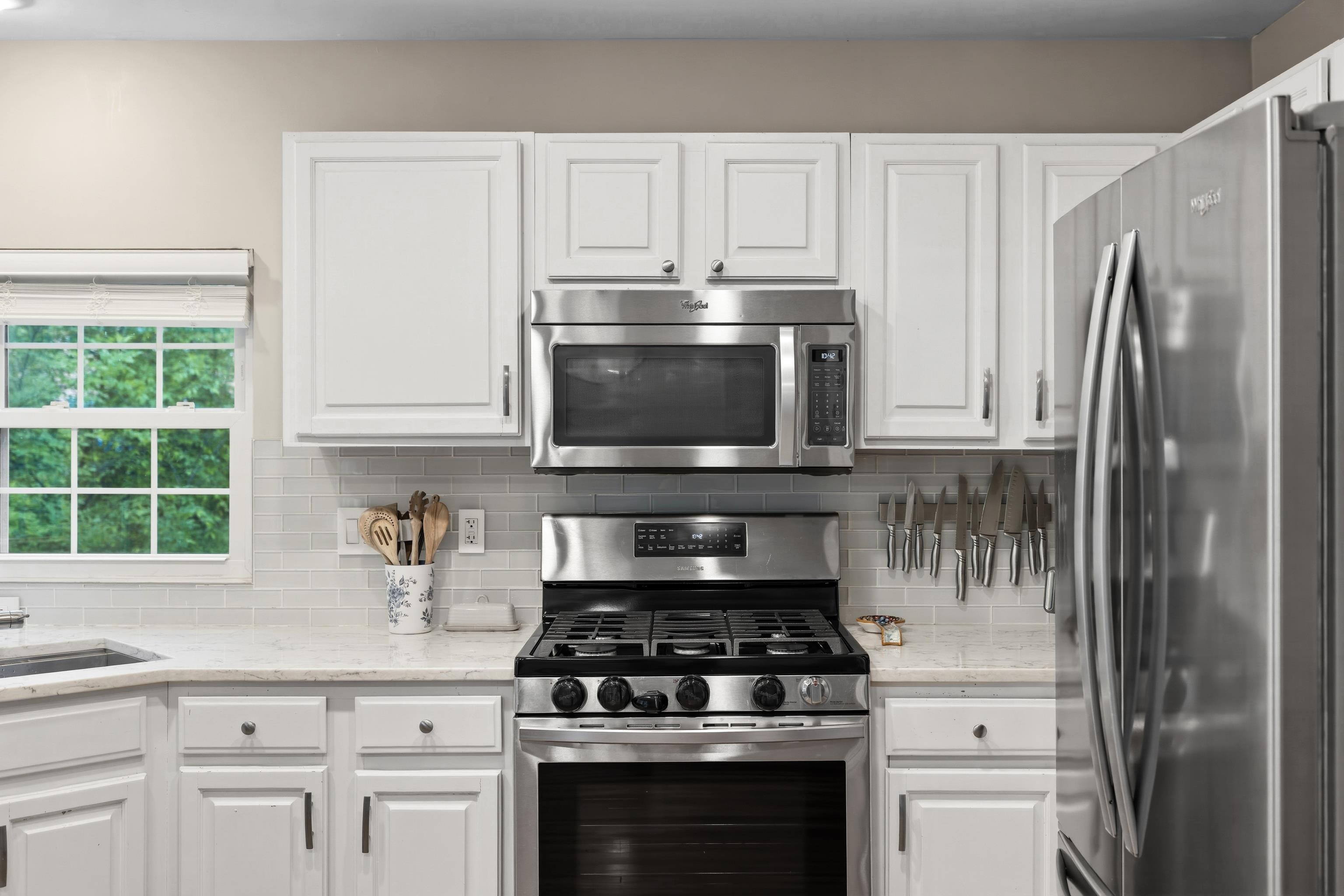 423 FOXRIDGE DR SW, LEESBURG, Virginia 20175, 3 Bedrooms Bedrooms, ,3 BathroomsBathrooms,Residential,423 FOXRIDGE DR SW,676241 MLS # 676241