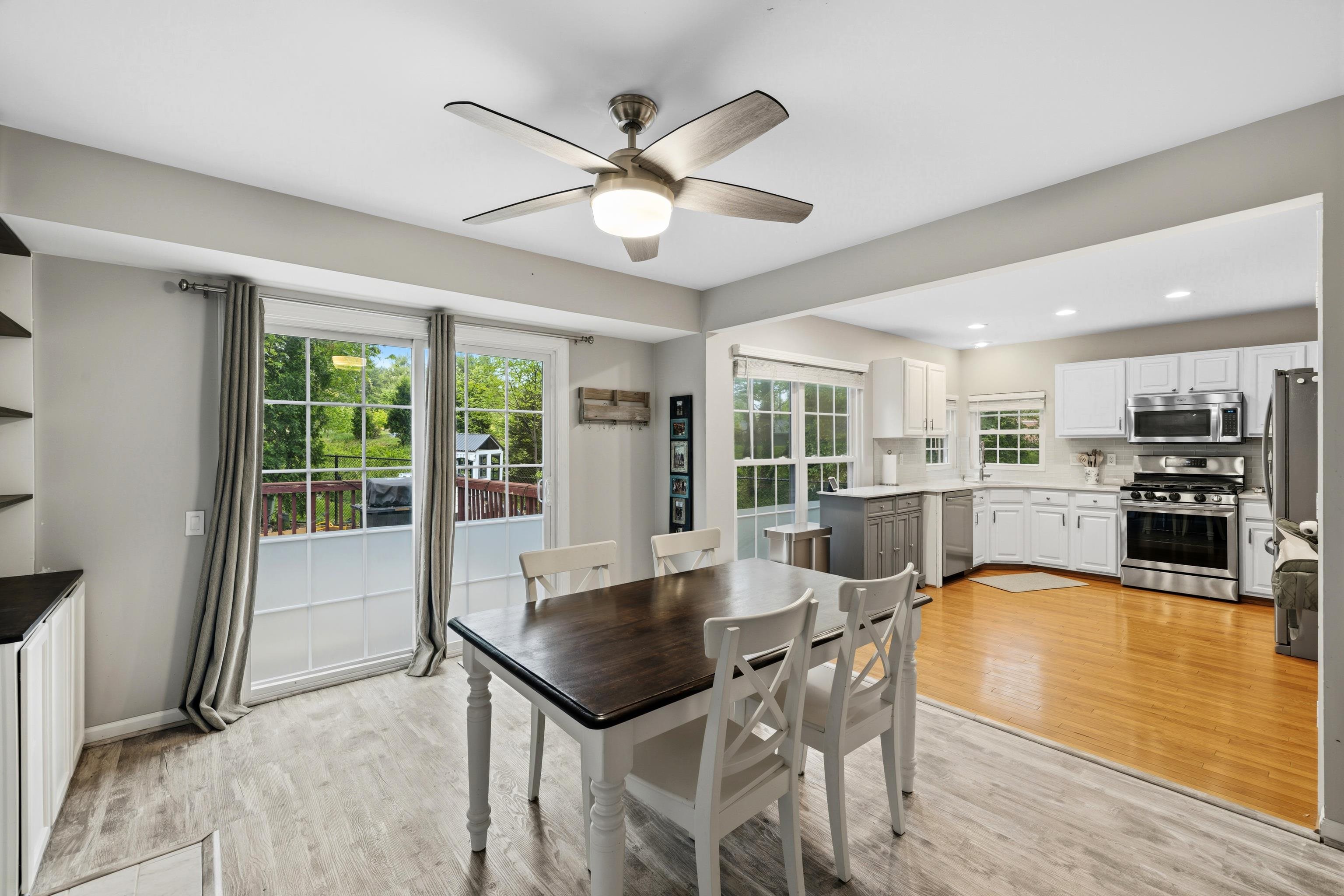 423 FOXRIDGE DR SW, LEESBURG, Virginia 20175, 3 Bedrooms Bedrooms, ,3 BathroomsBathrooms,Residential,423 FOXRIDGE DR SW,676241 MLS # 676241