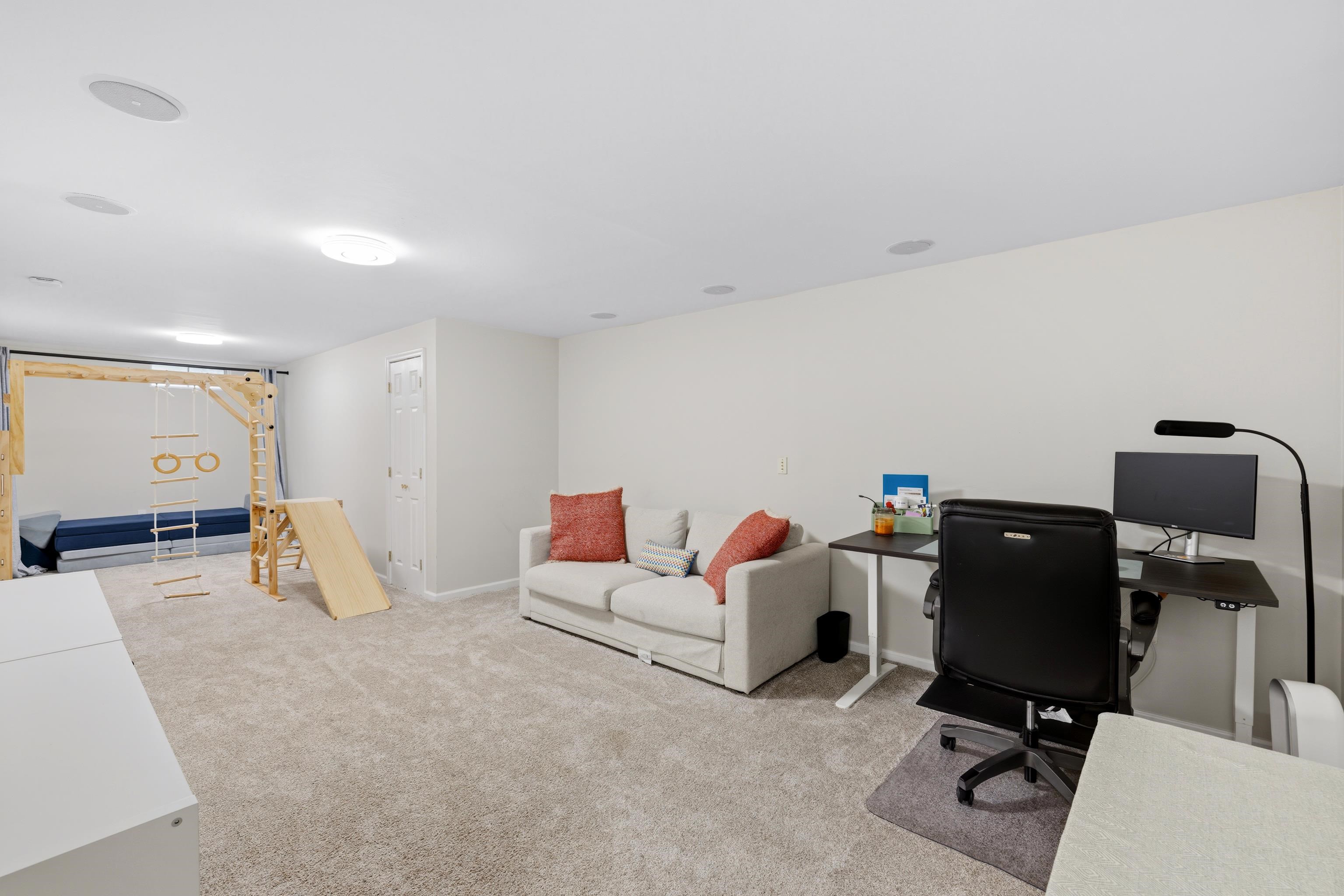 423 FOXRIDGE DR SW, LEESBURG, Virginia 20175, 3 Bedrooms Bedrooms, ,3 BathroomsBathrooms,Residential,423 FOXRIDGE DR SW,676241 MLS # 676241