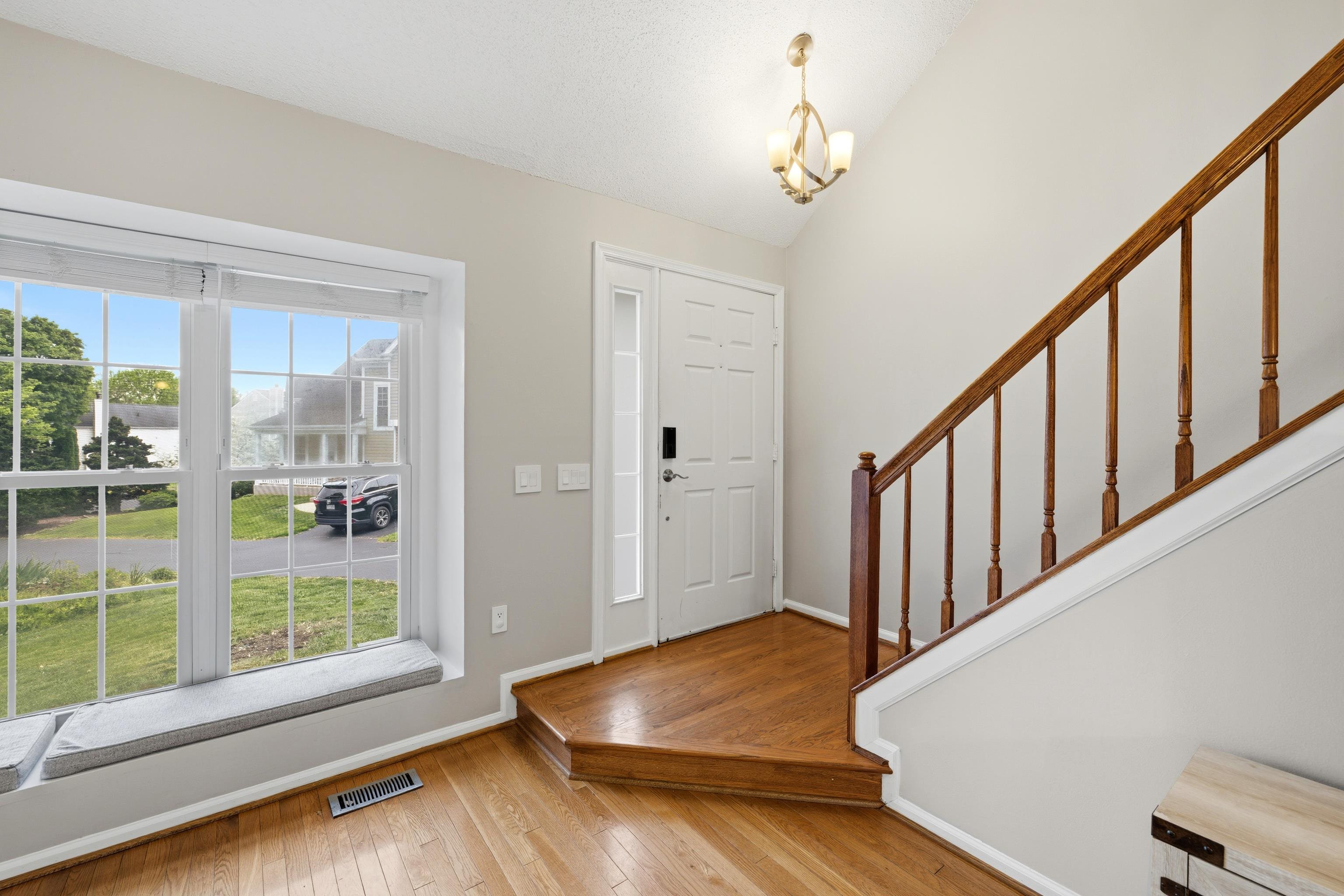 423 FOXRIDGE DR SW, LEESBURG, Virginia 20175, 3 Bedrooms Bedrooms, ,3 BathroomsBathrooms,Residential,423 FOXRIDGE DR SW,676241 MLS # 676241