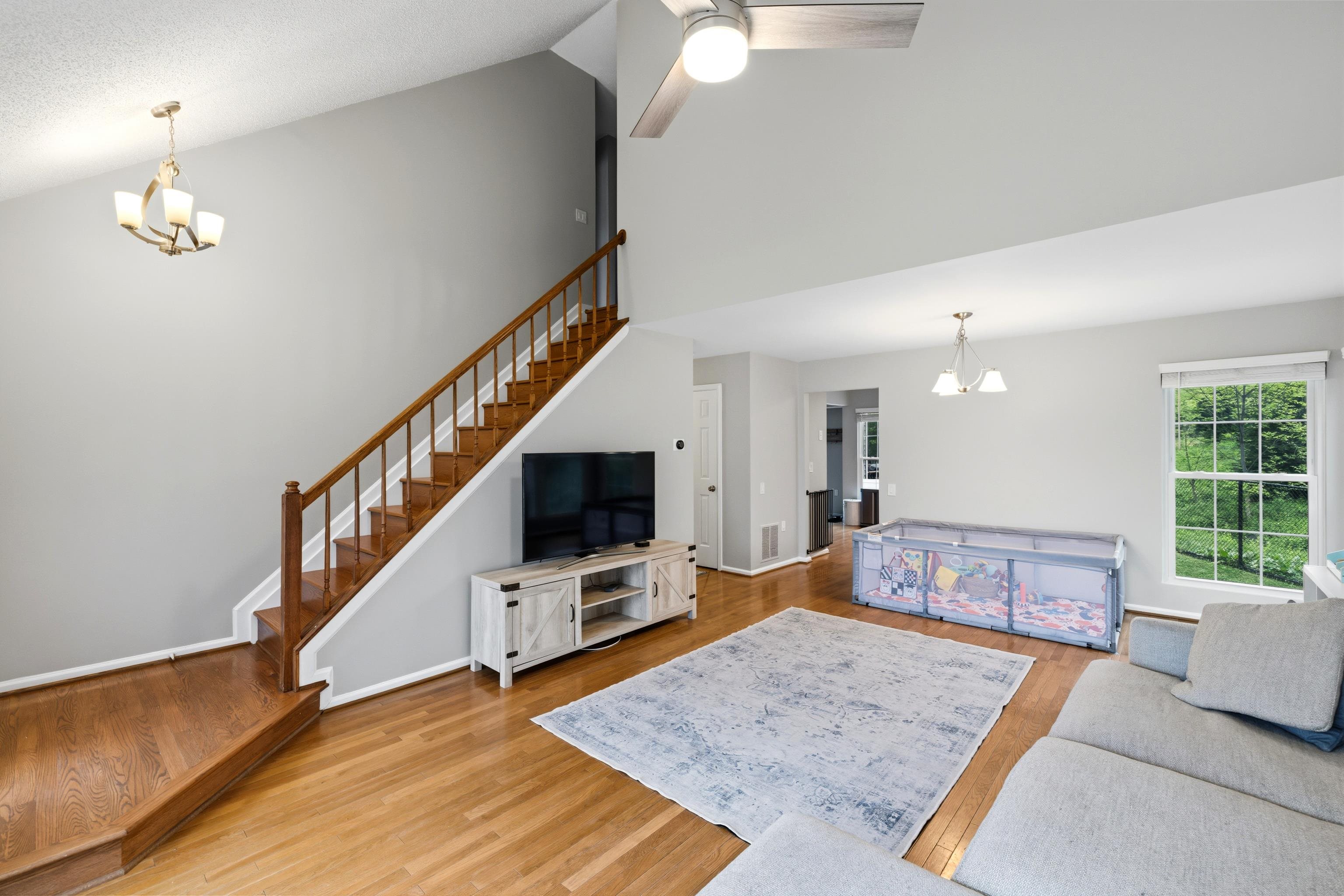 423 FOXRIDGE DR SW, LEESBURG, Virginia 20175, 3 Bedrooms Bedrooms, ,3 BathroomsBathrooms,Residential,423 FOXRIDGE DR SW,676241 MLS # 676241