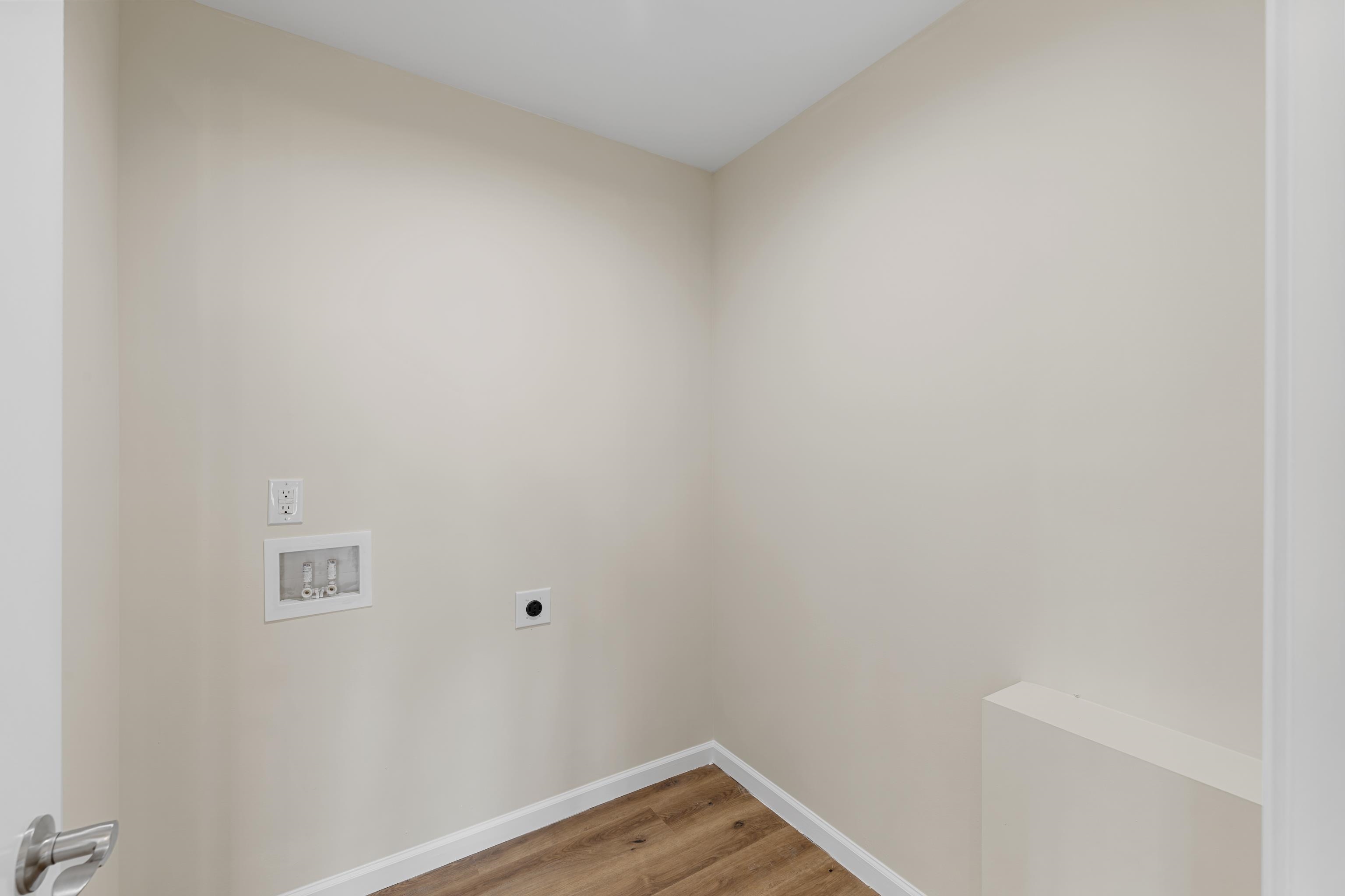 7 WEST HIGH ST, STUARTS DRAFT, Virginia 24477, 3 Bedrooms Bedrooms, ,2 BathroomsBathrooms,Residential,7 WEST HIGH ST,676243 MLS # 676243