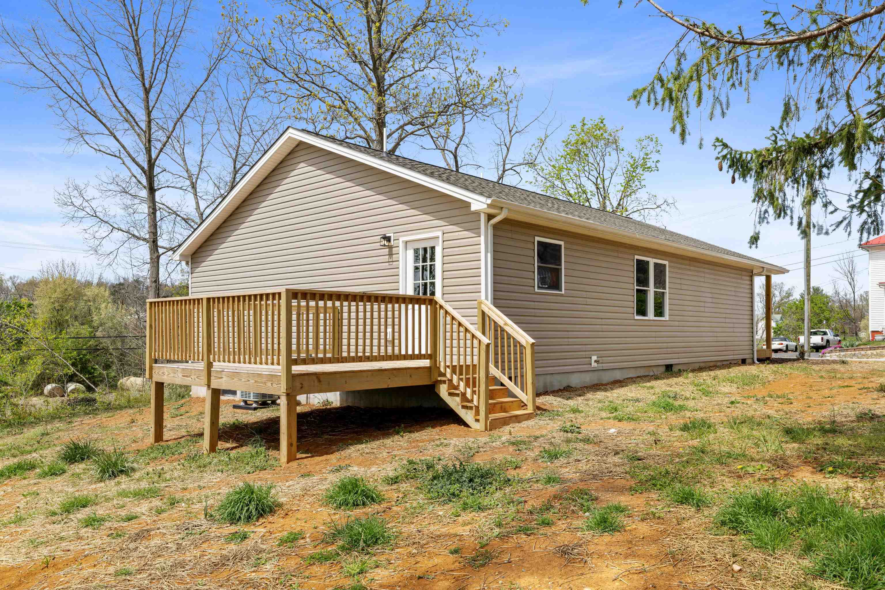 7 WEST HIGH ST, STUARTS DRAFT, Virginia 24477, 3 Bedrooms Bedrooms, ,2 BathroomsBathrooms,Residential,7 WEST HIGH ST,676243 MLS # 676243